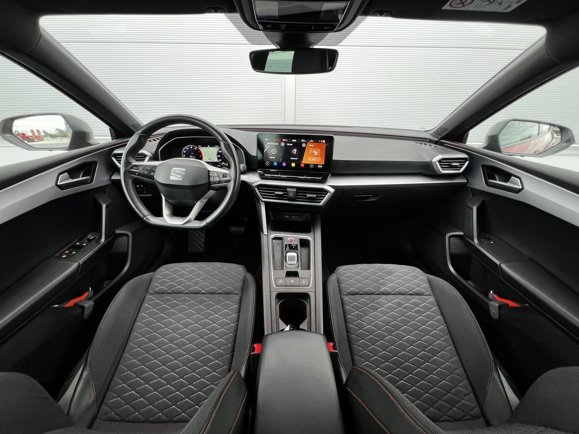 Seat Leon, 1.5eTSI 110kW DSG FR-Line - fotka 6