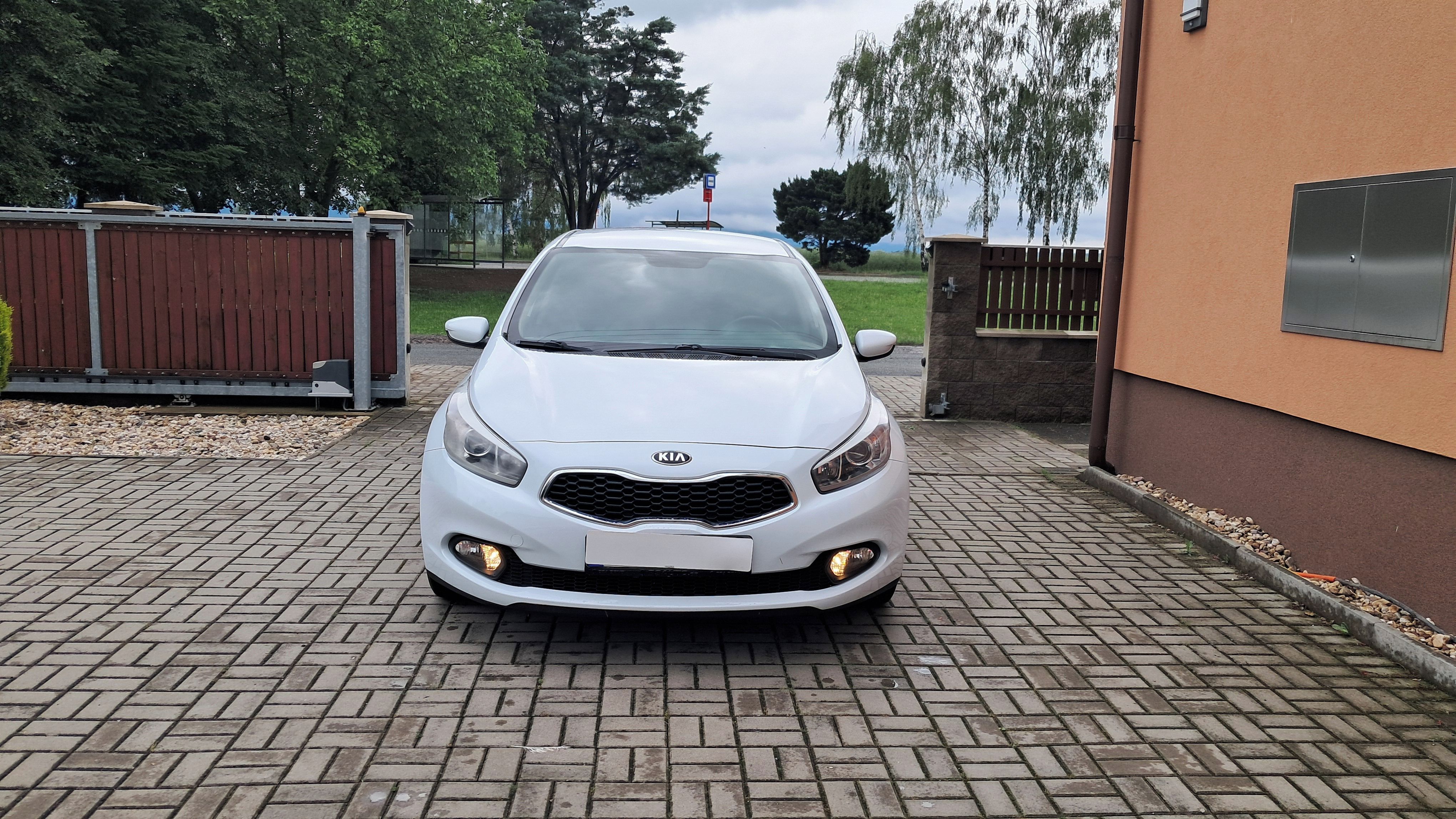 Kia Cee´d, 1.4i / 73KW ČR - fotka 2