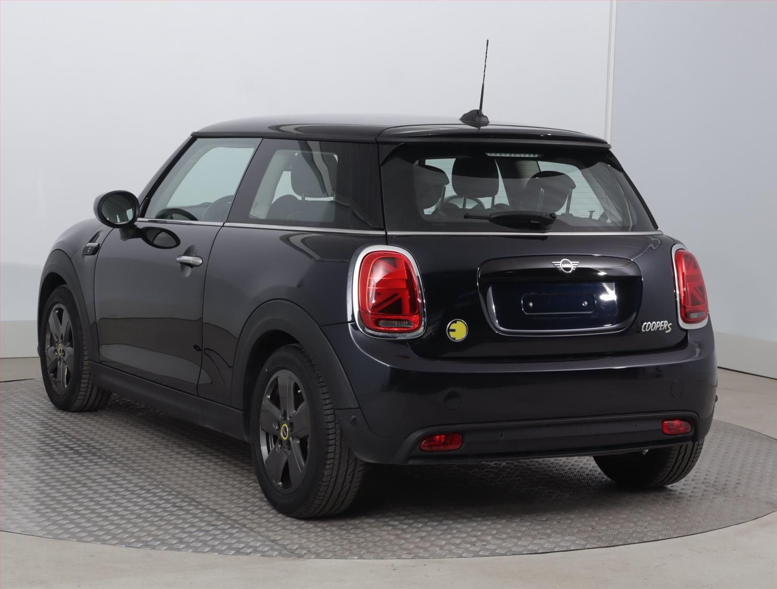 Mini, Cooper SE 32 kWh, Automat - fotka 4