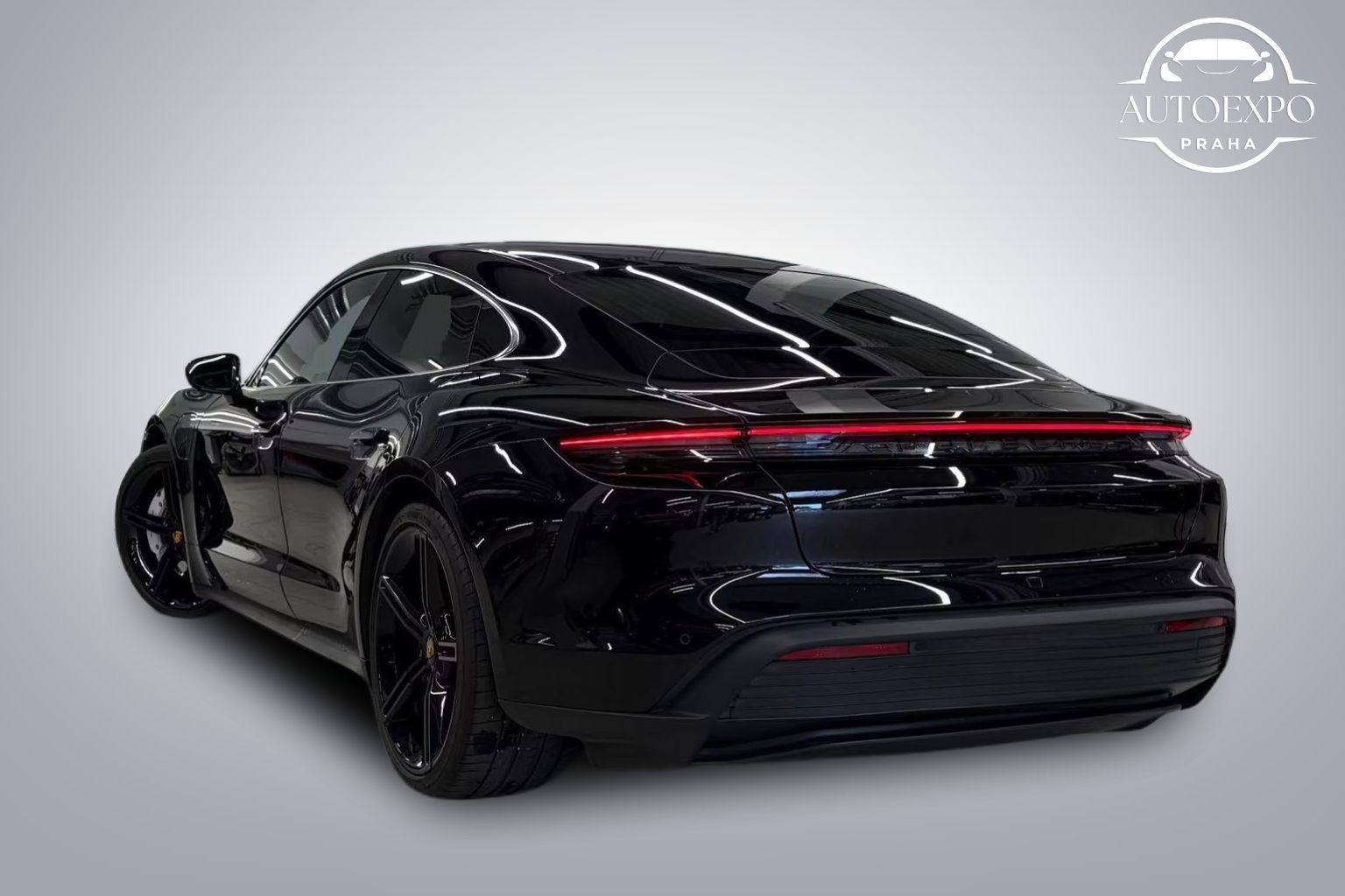 Porsche Taycan, 4S - fotka 3
