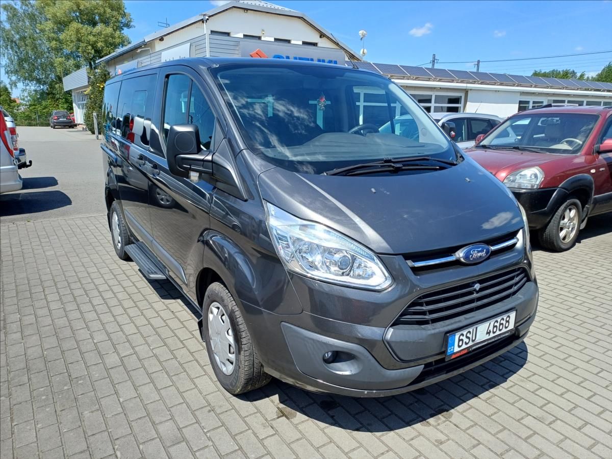 Ford Transit Custom, 2,2 TDCi, 114 kW, 8 míst - fotka 3