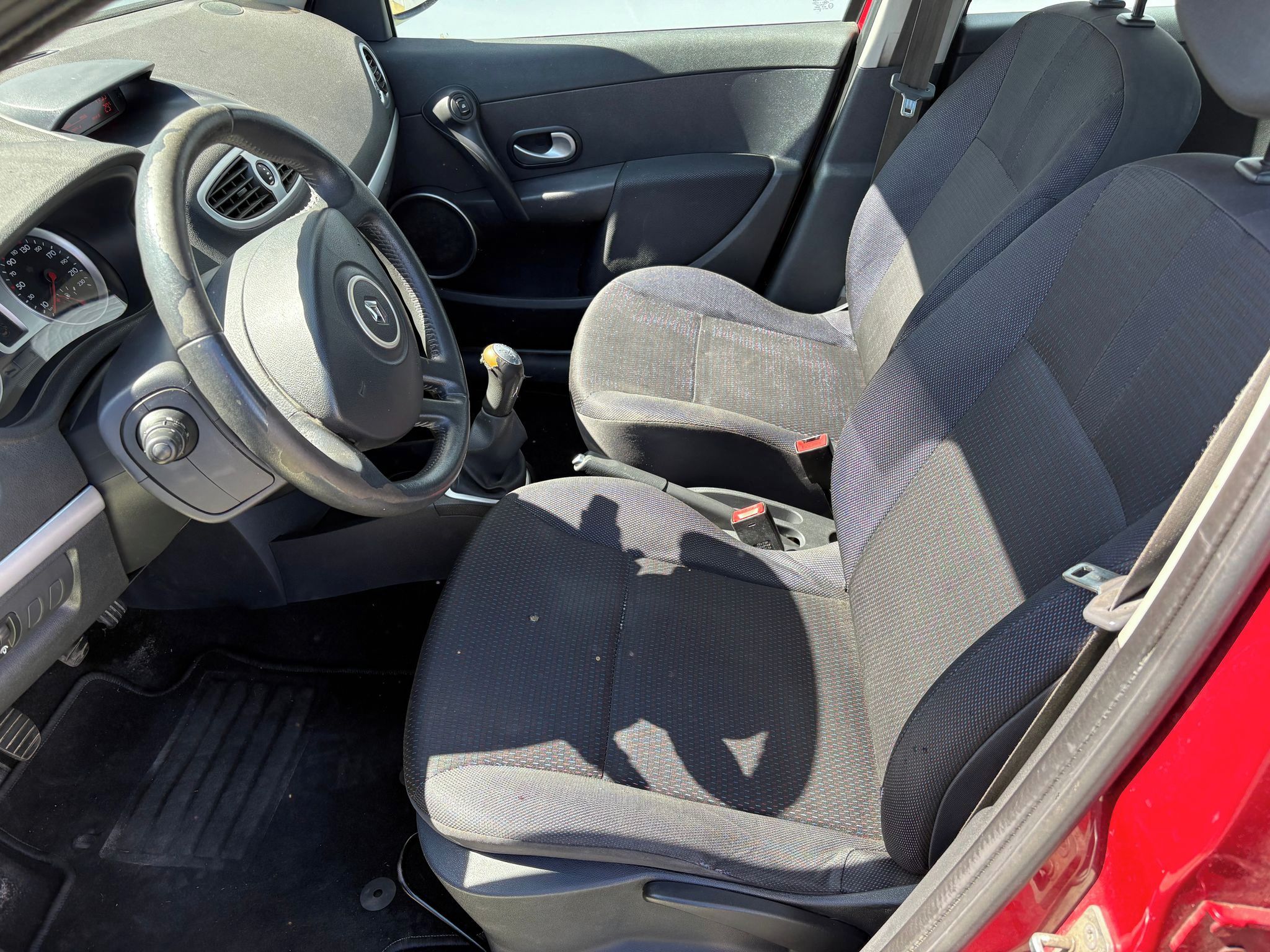 Renault Clio, 1.5 dCi, 63kW, Klima - fotka 6