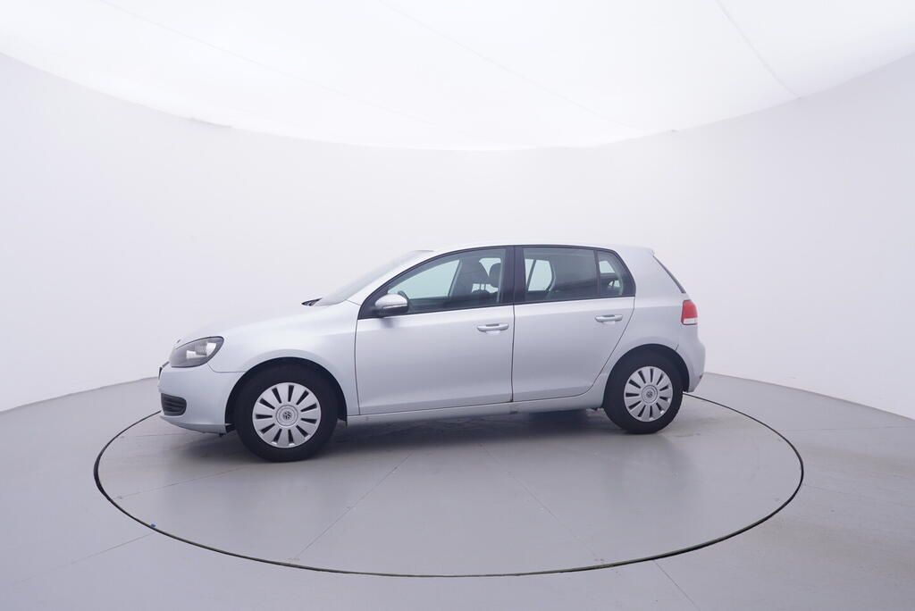 Volkswagen Golf, Trendline 1.4 16V 59 kW - fotka 2
