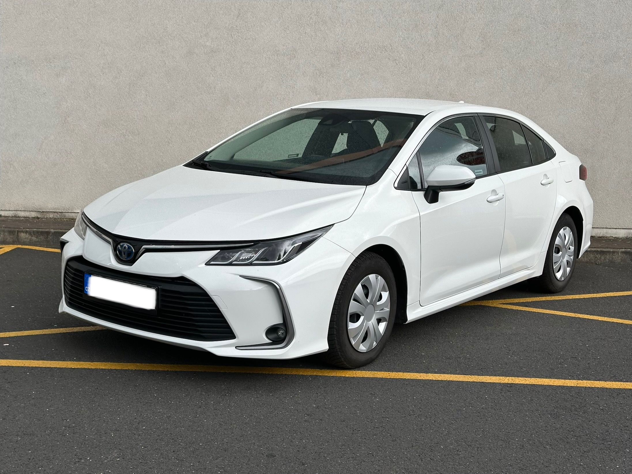 Toyota Corolla, Hybrid,1.maj.Čr,DPH