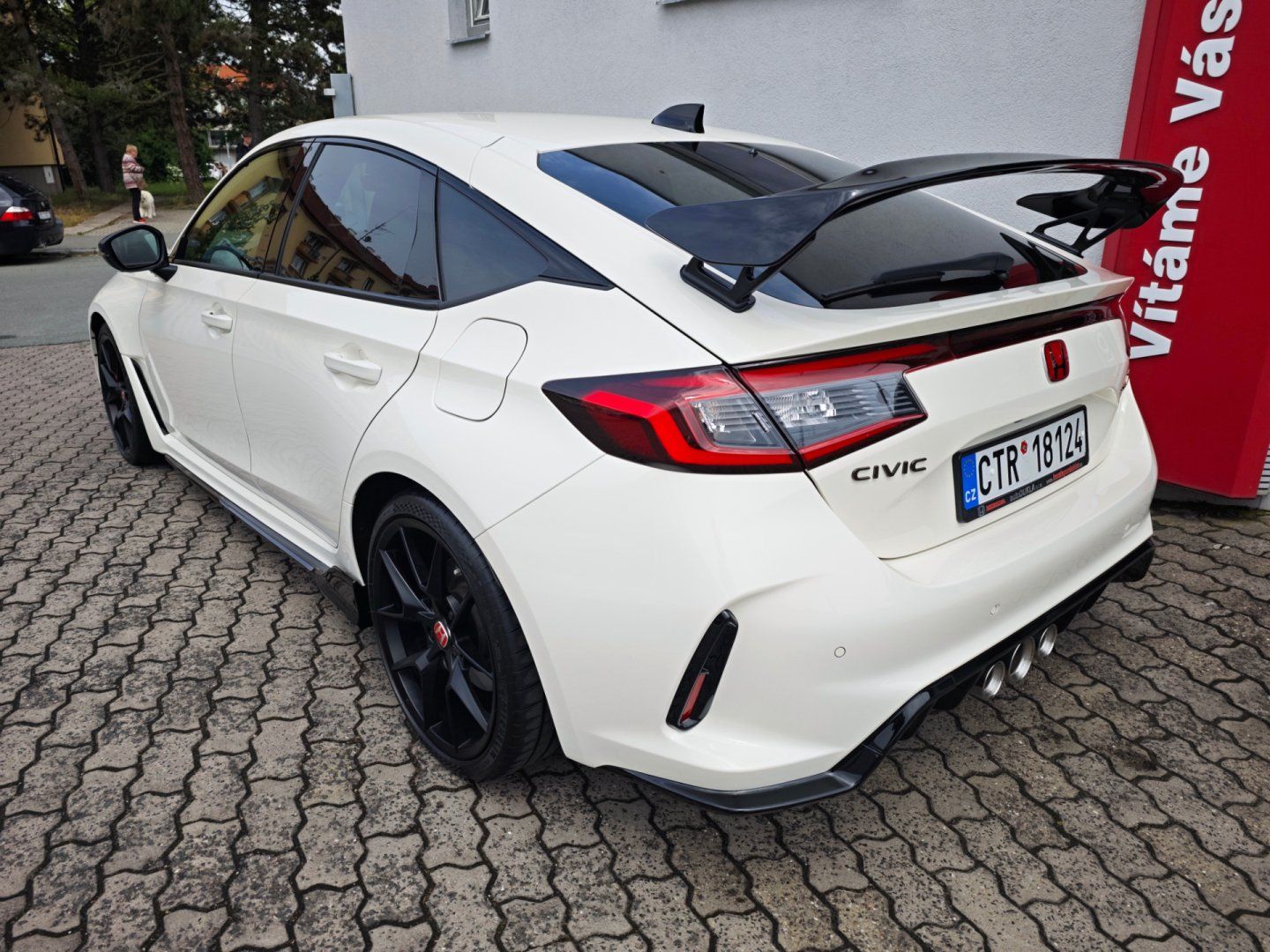 Honda Civic, Type-R 2.0 VTEC Turbo nové ČR - fotka 4