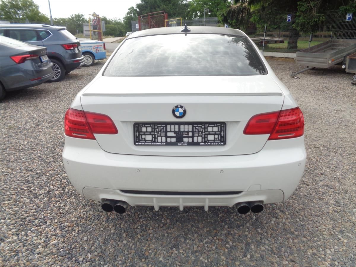 BMW Řada 3, 3,0   M3 - fotka 6