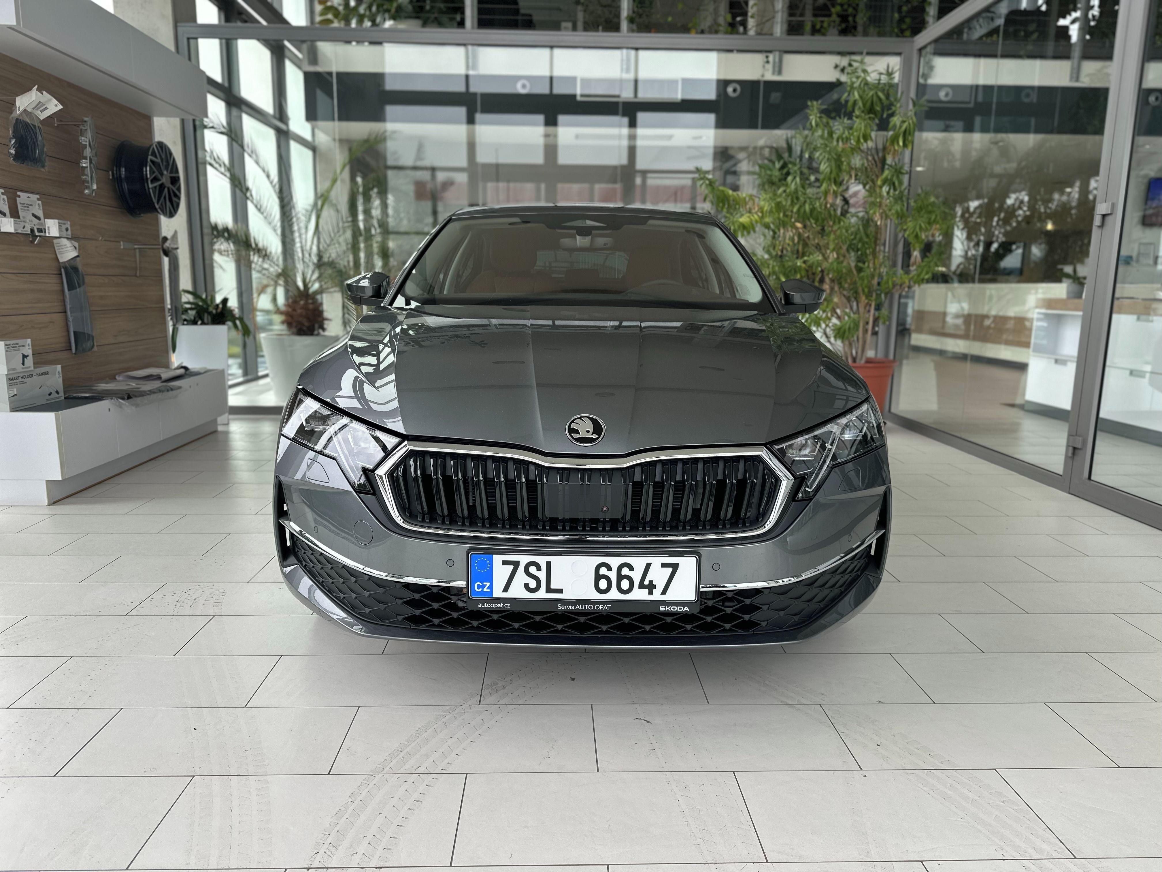 Škoda Octavia, Excl. Sel.1,5 TSI m-HEV 110 kW - fotka 2