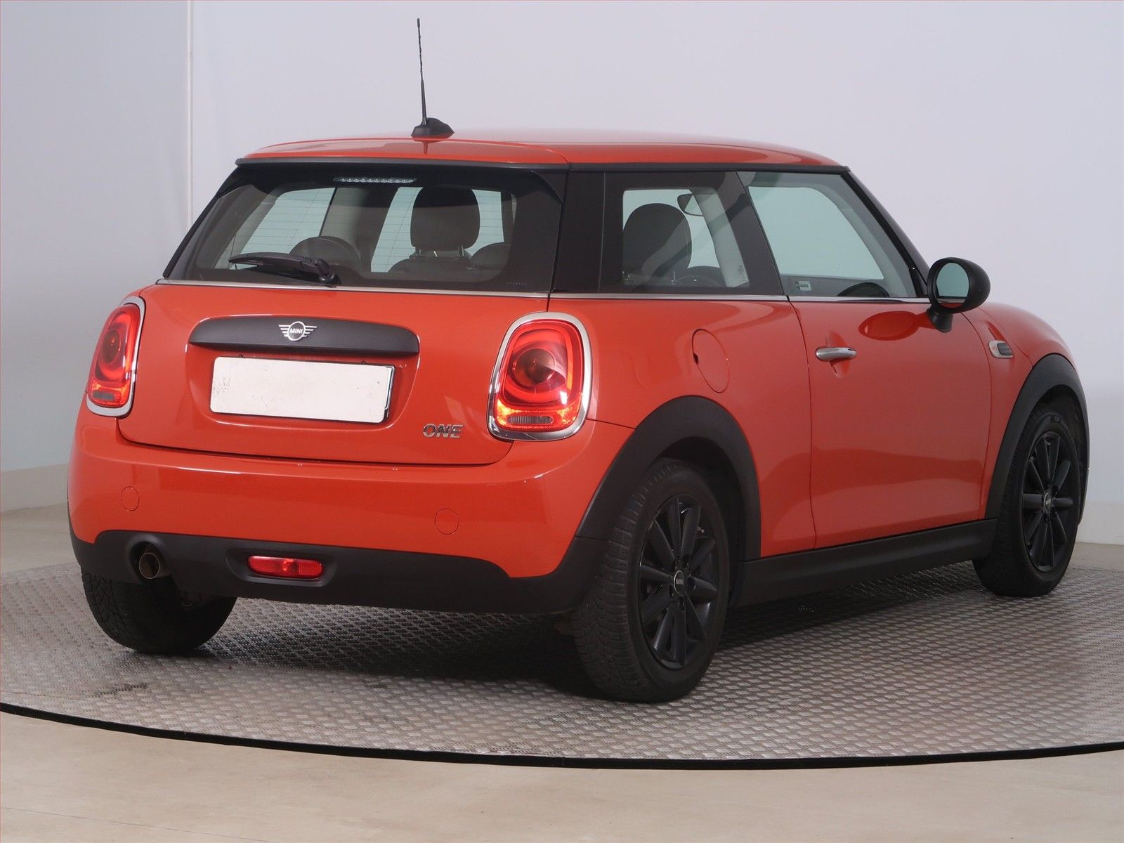 Mini One, One First, ČR,1.maj - fotka 5