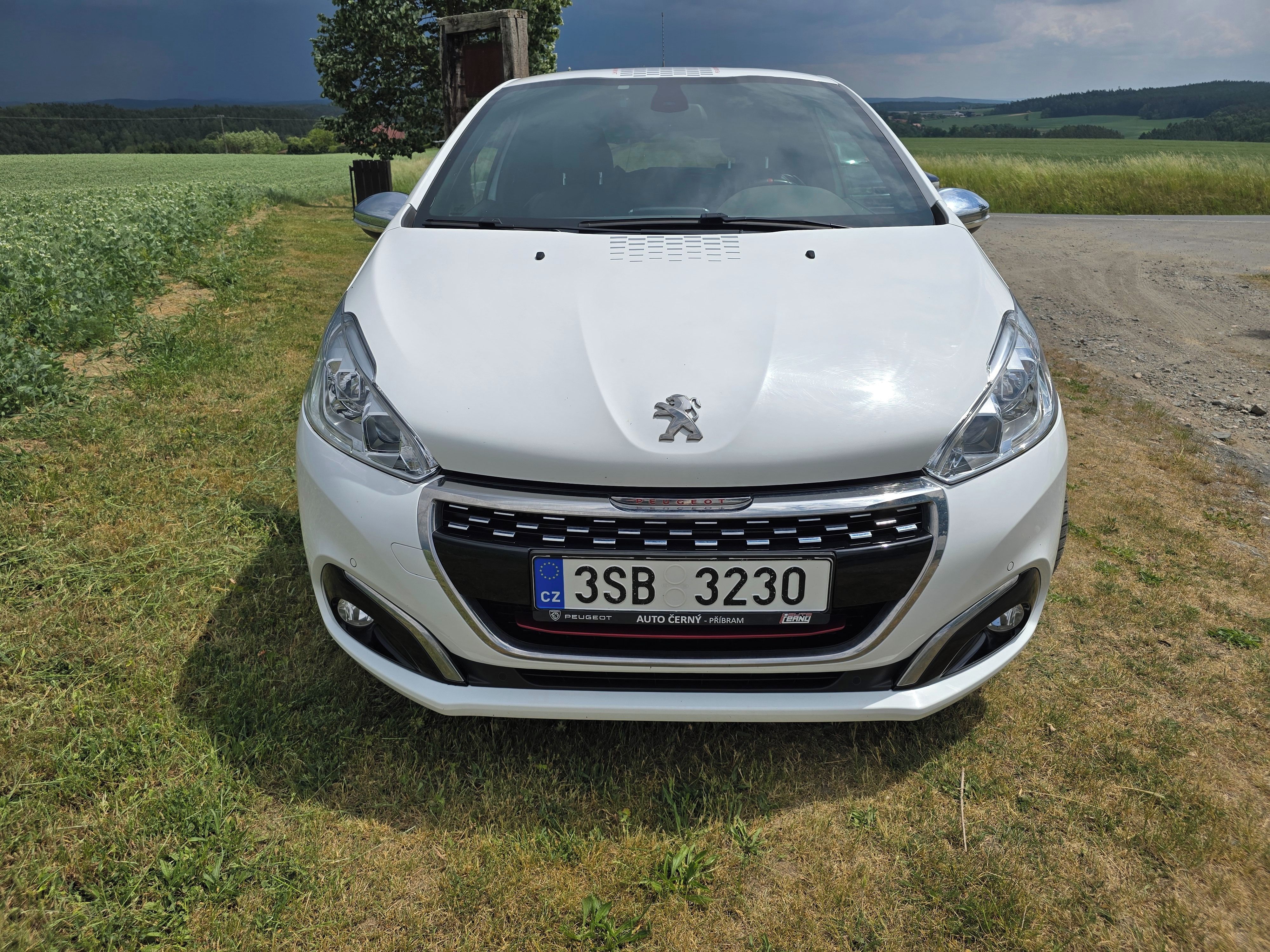Peugeot 208, 208 GTi - fotka 3