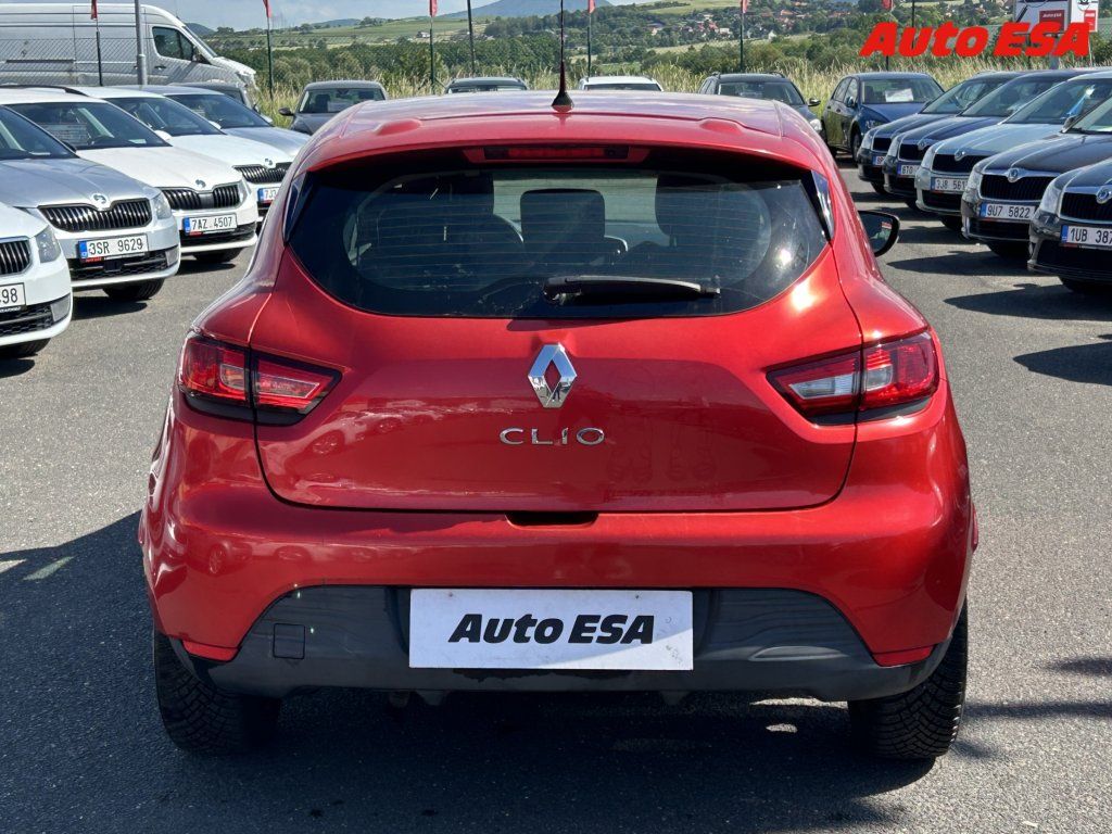 Renault Clio, 1.2i,1.maj,ČR,klimatizace - fotka 5