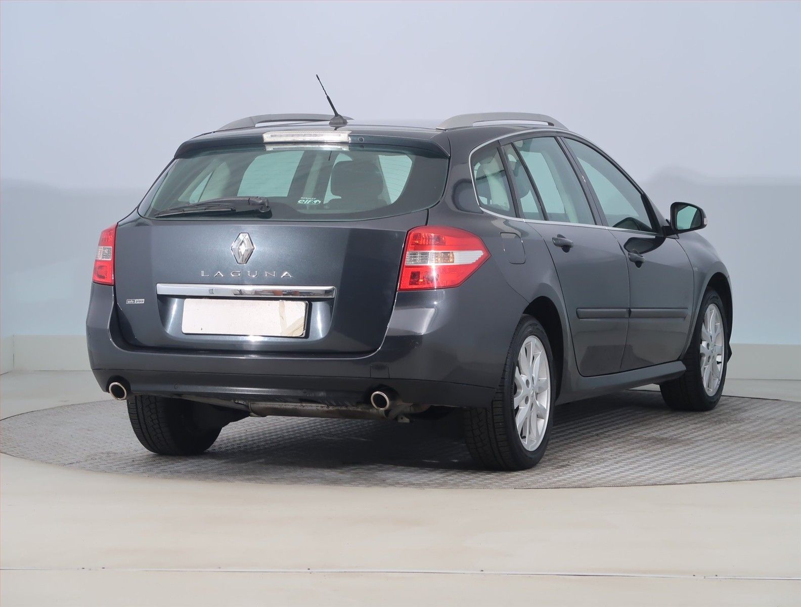 Renault Laguna, 2.0 dCi, Kožené sedačky - fotka 5