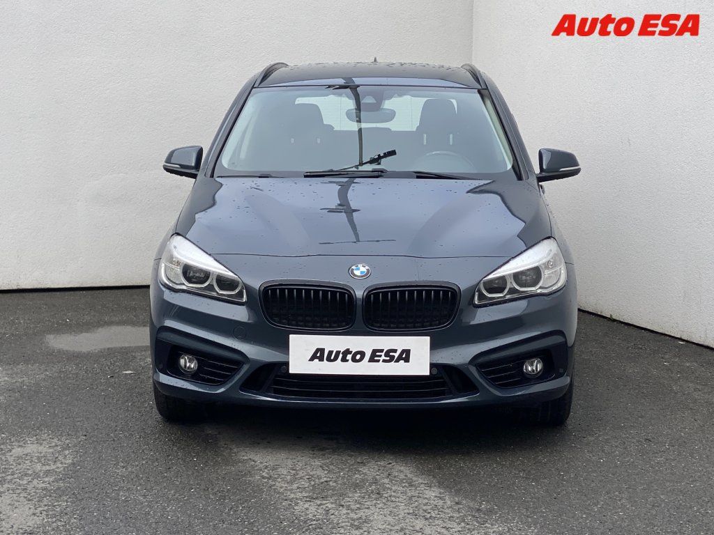 BMW Řada 2, 2.0 D 218 d,Sport,AT,navi - fotka 2