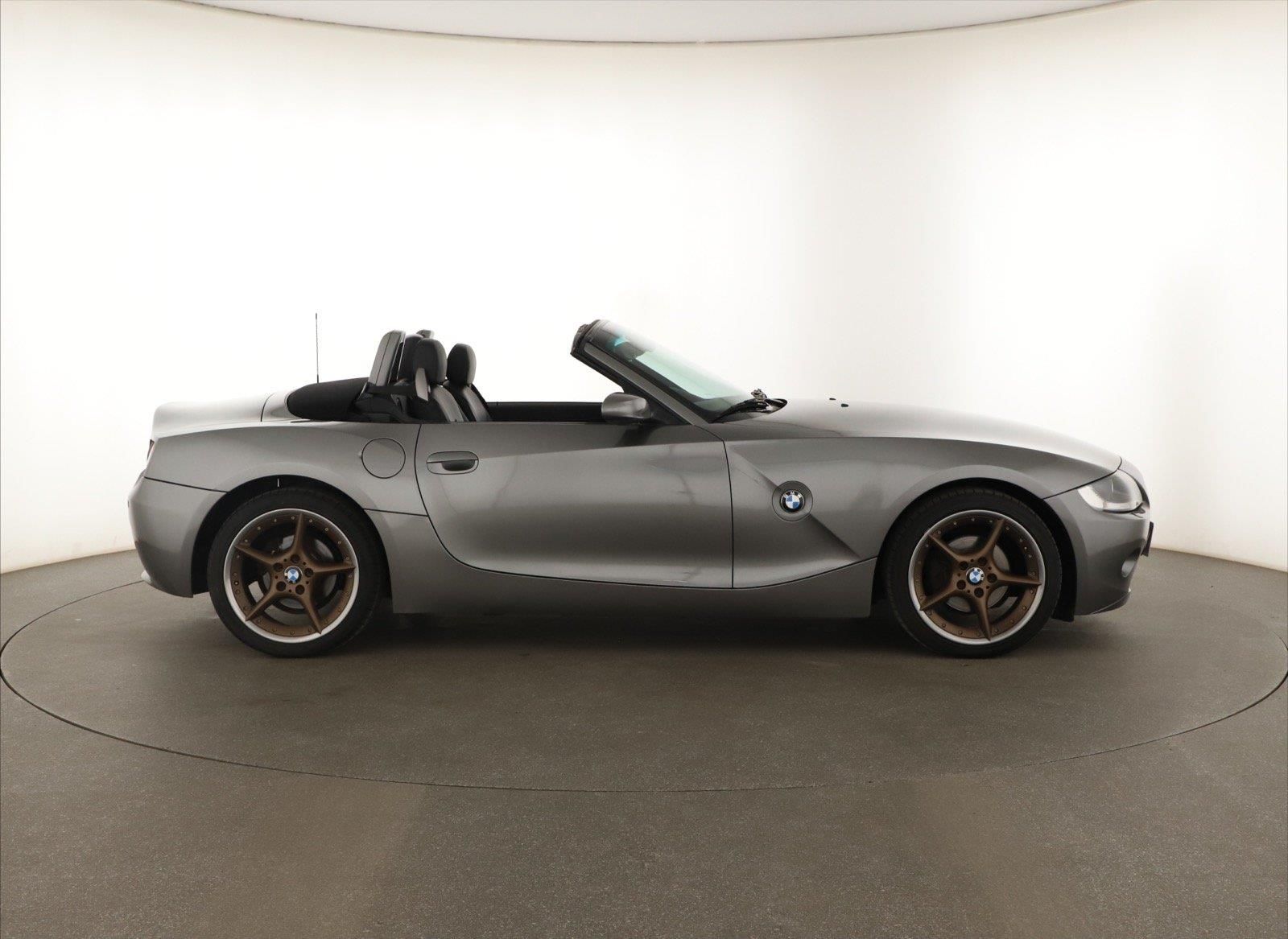 BMW Z4, 2.2i, Kůže, Automatická klima - fotka 6