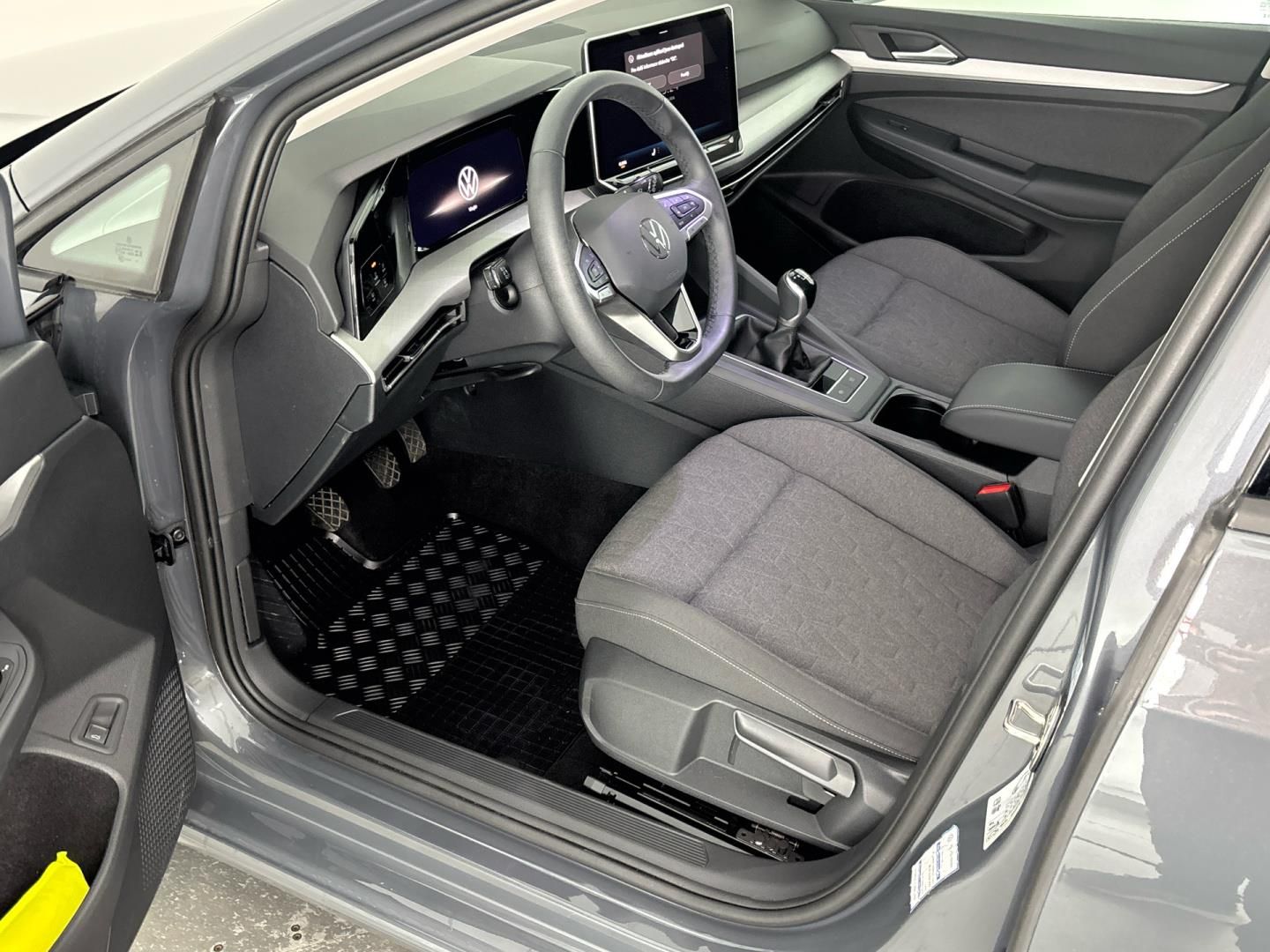Volkswagen Golf, 1.5 TSI / 85 kW People - fotka 6