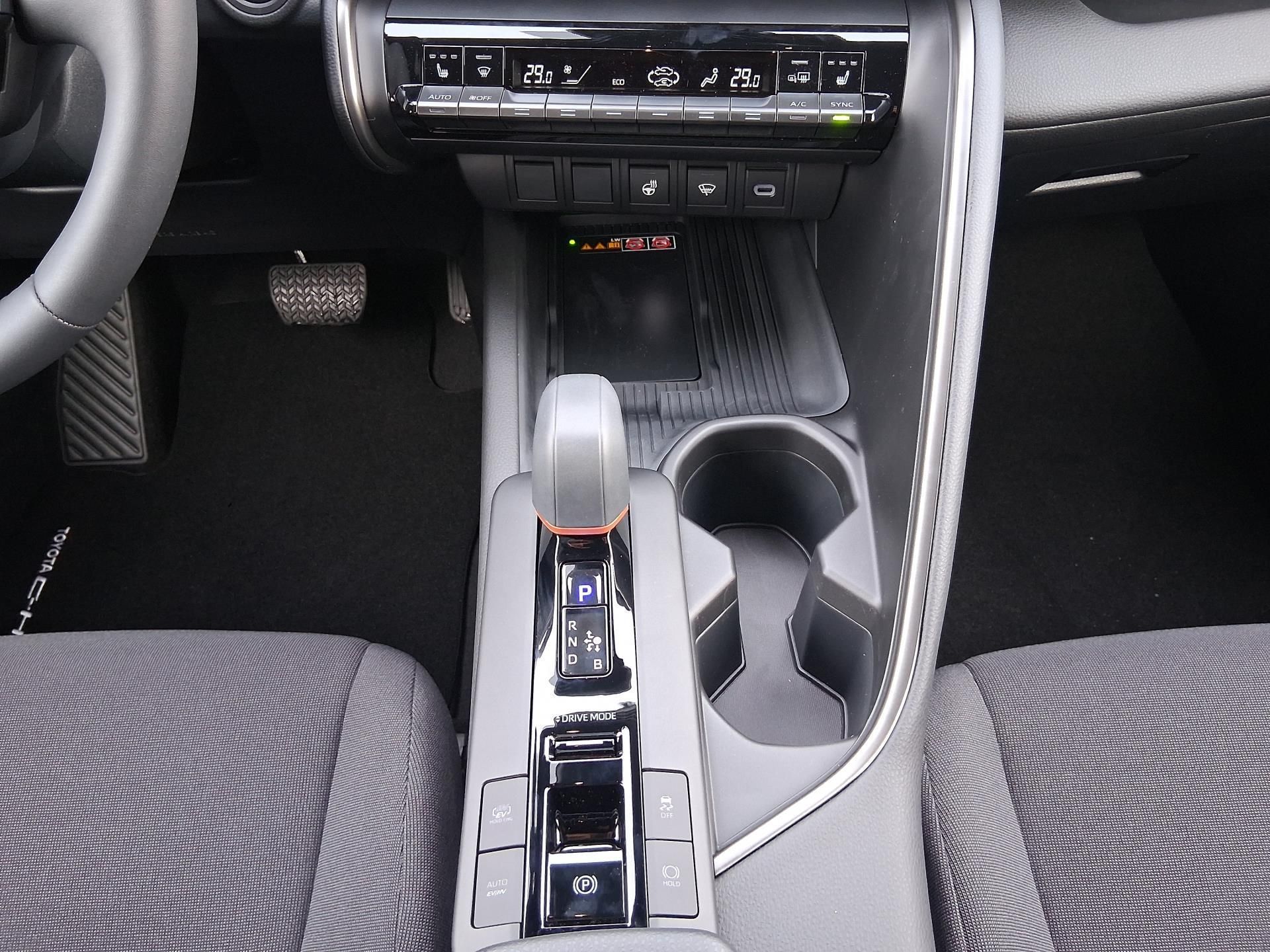 Toyota C-HR, 2.0 PHEV STYLE - fotka 4