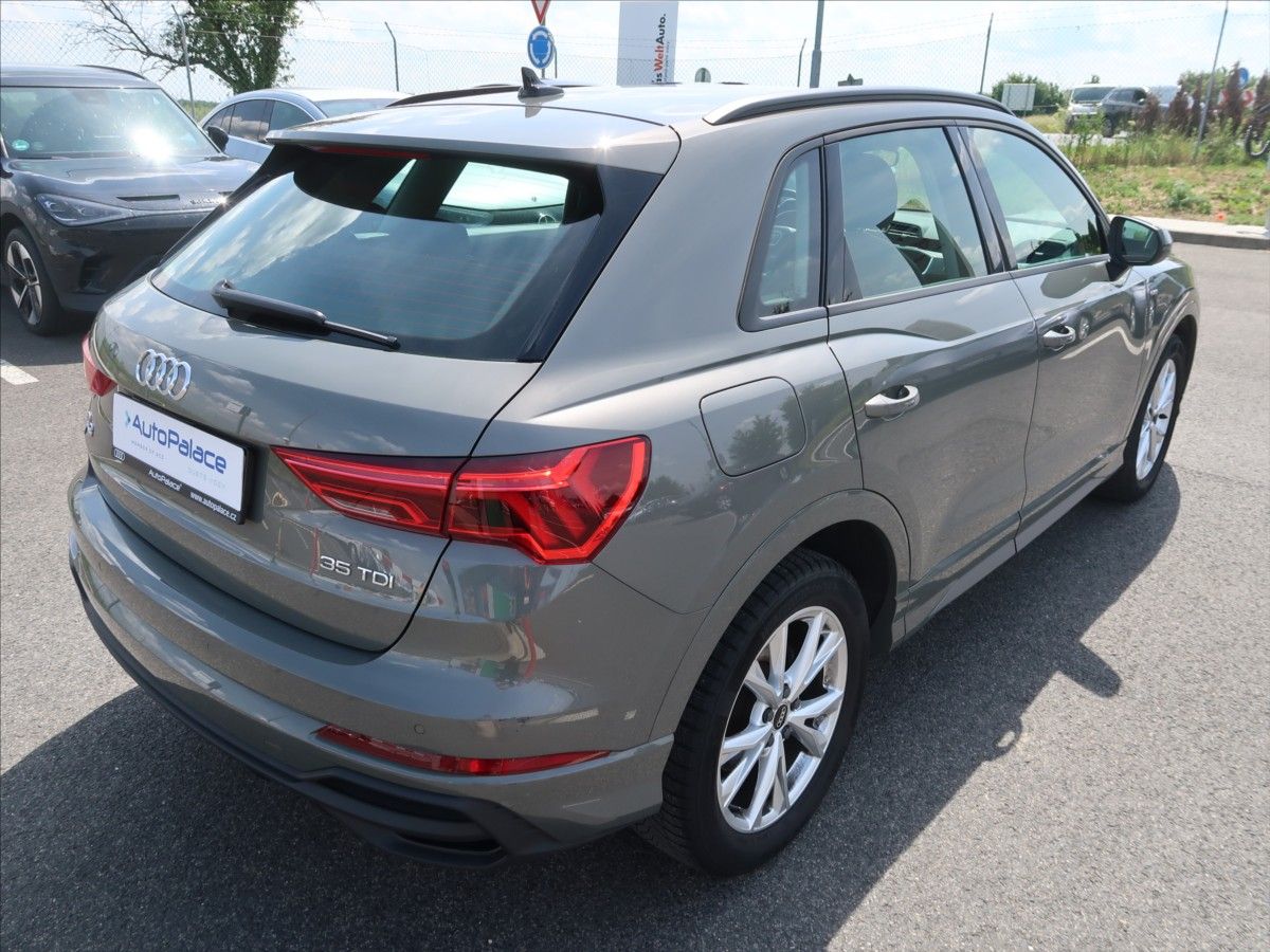 Audi Q3, 2,0 TDI S-Line ČR 1.maj ZÁRUKA - fotka 2