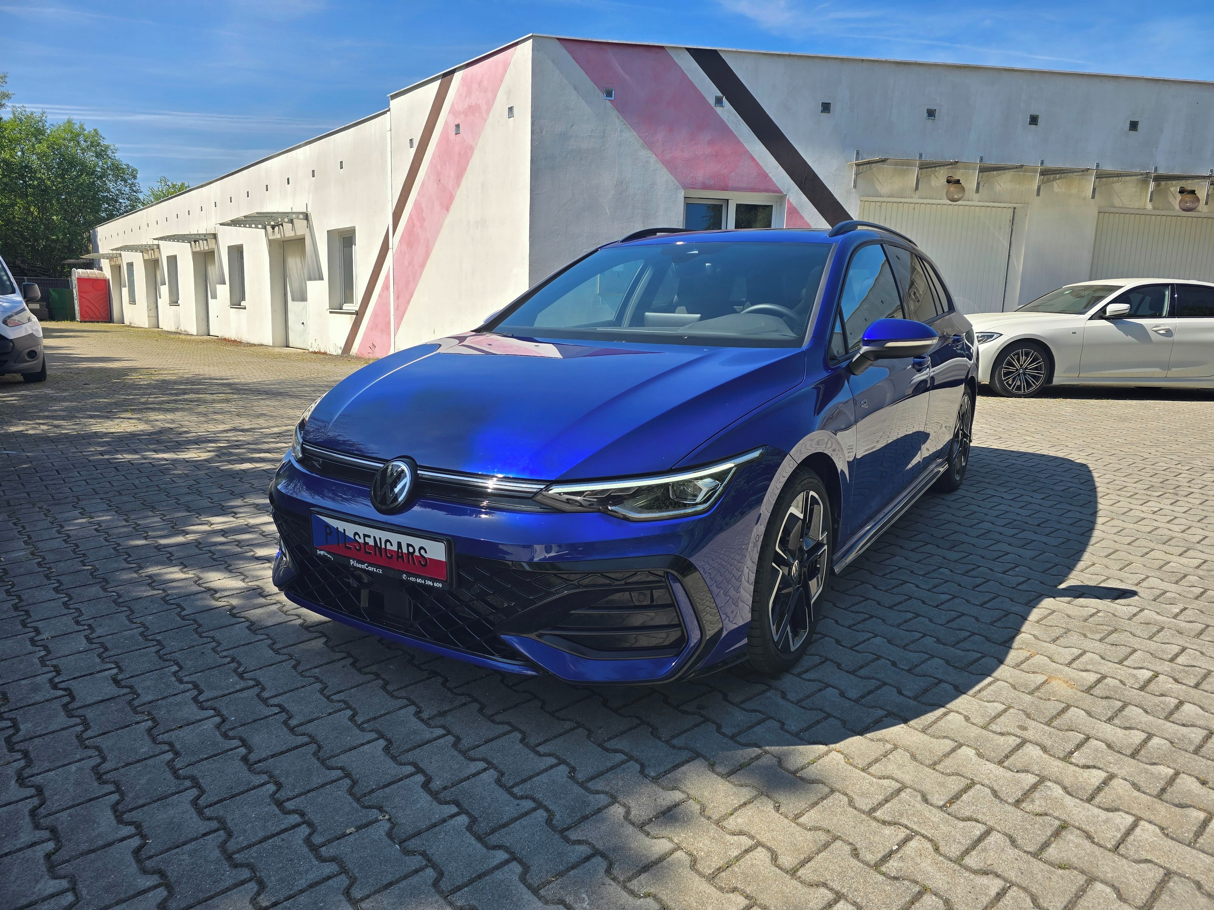 Volkswagen Golf Variant, 2.0 TDI DSG R-Line PANO, TAŽNÝ