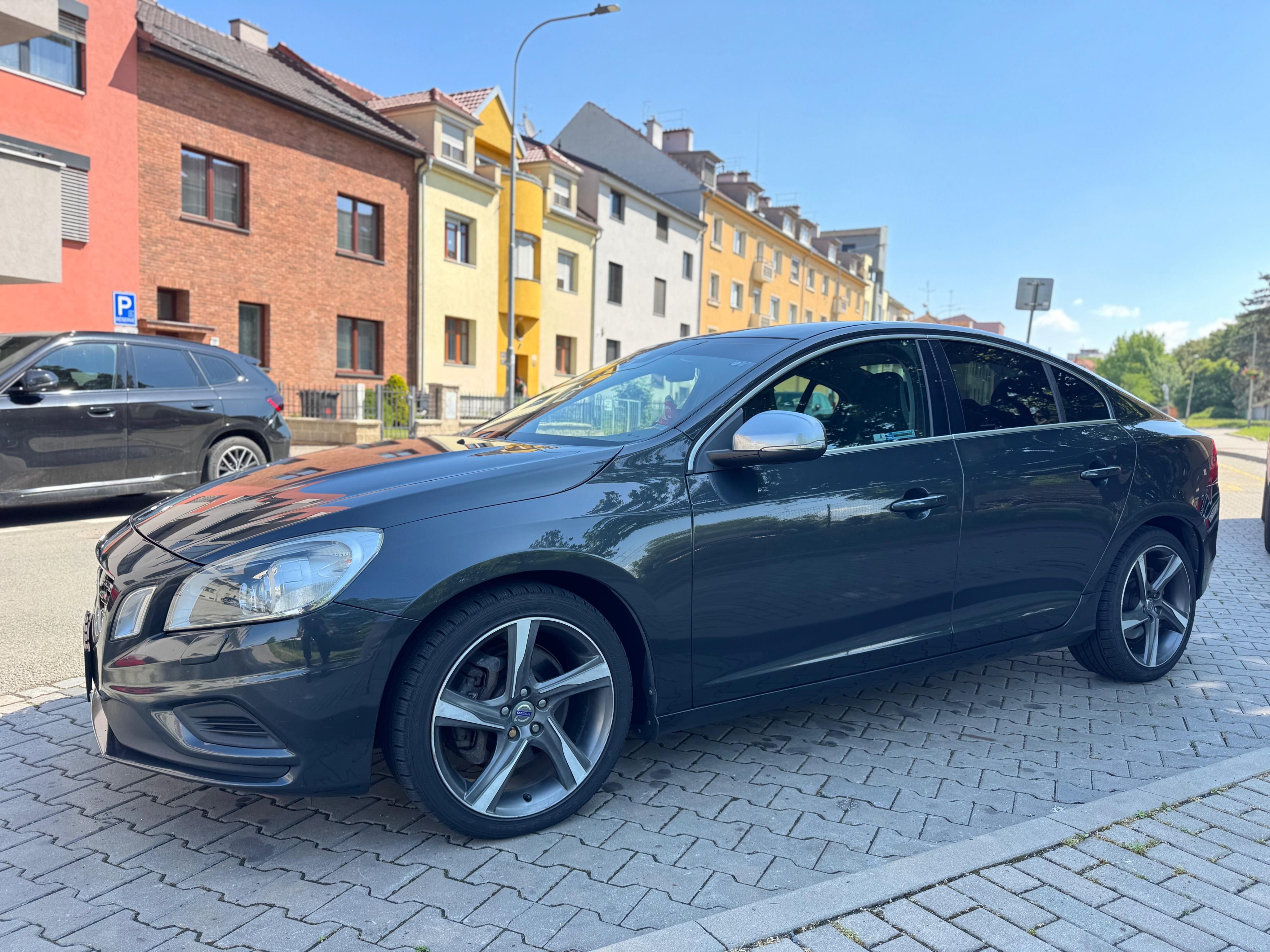 Volvo S60, 2.4D5 R-Design servis.historie - fotka 2