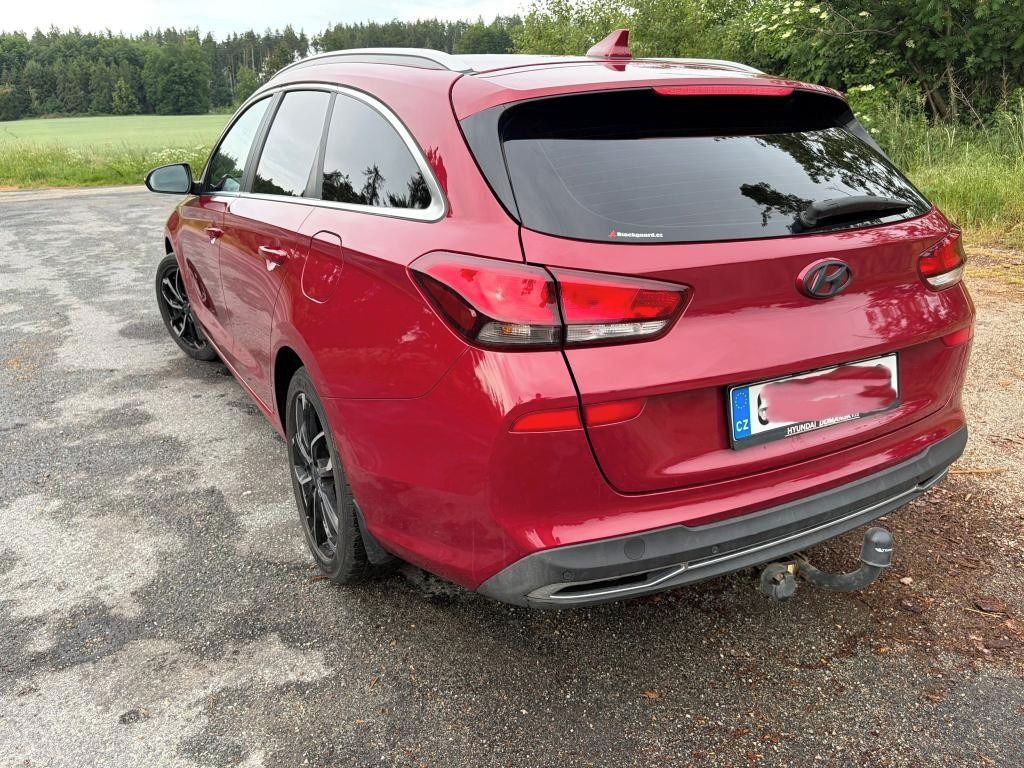 Hyundai i30, Hyundai i30 Kombi 1.5i 81 kW - fotka 6