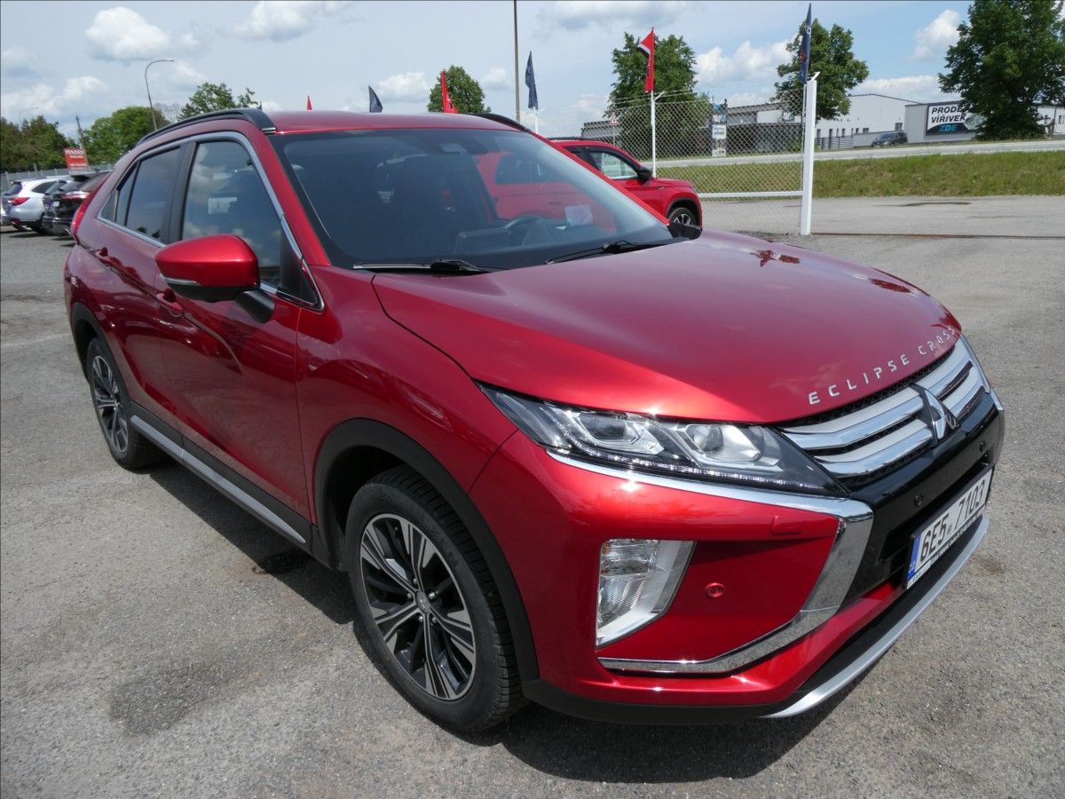 Mitsubishi Eclipse Cross, 1,5 T-MiVEC 120kW AT8,1.majite