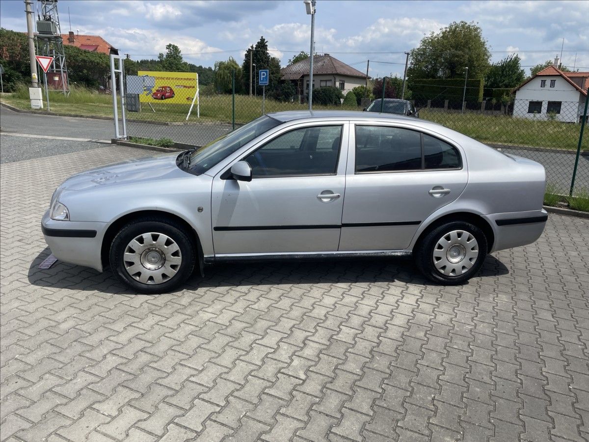 Škoda Octavia, 1,9 TDI ČR KLIMA NOVÁ STK NOVÉ - fotka 4