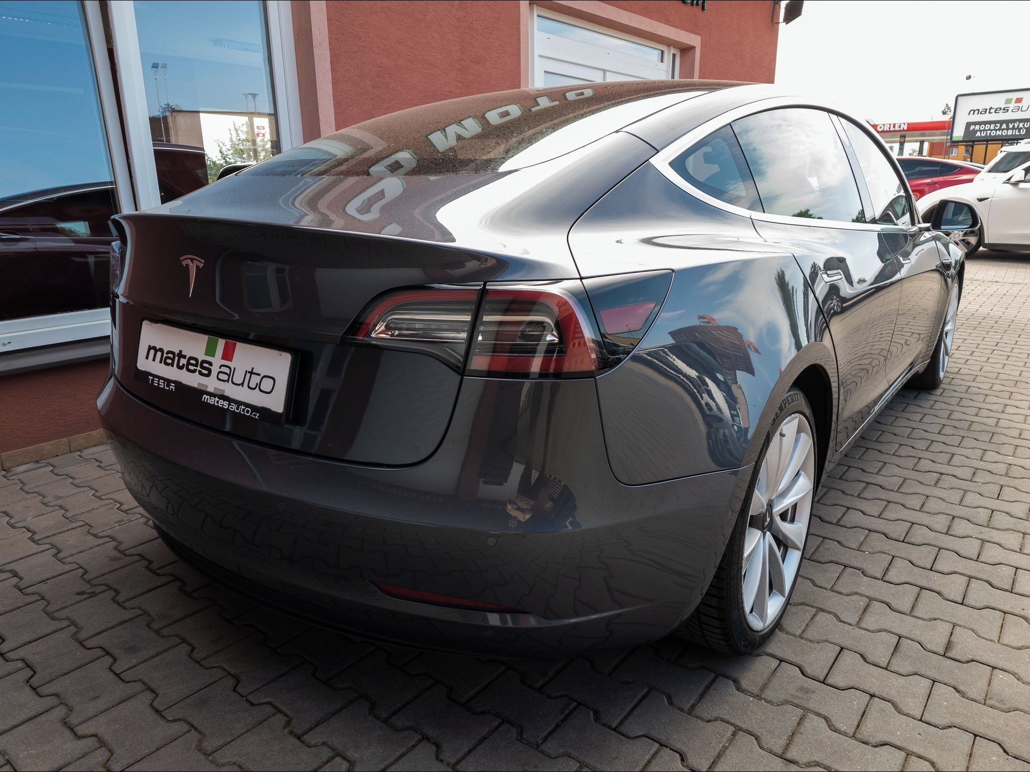 Tesla Model 3, Long Range Dual Motor 340 kW S - fotka 6