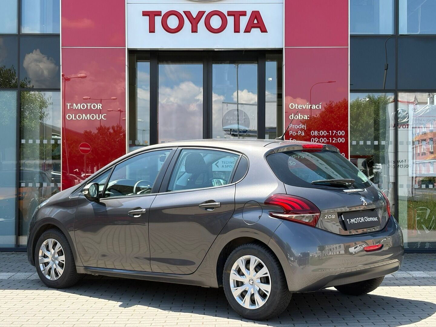 Peugeot 208, 1.2 PureTech Allure - fotka 2