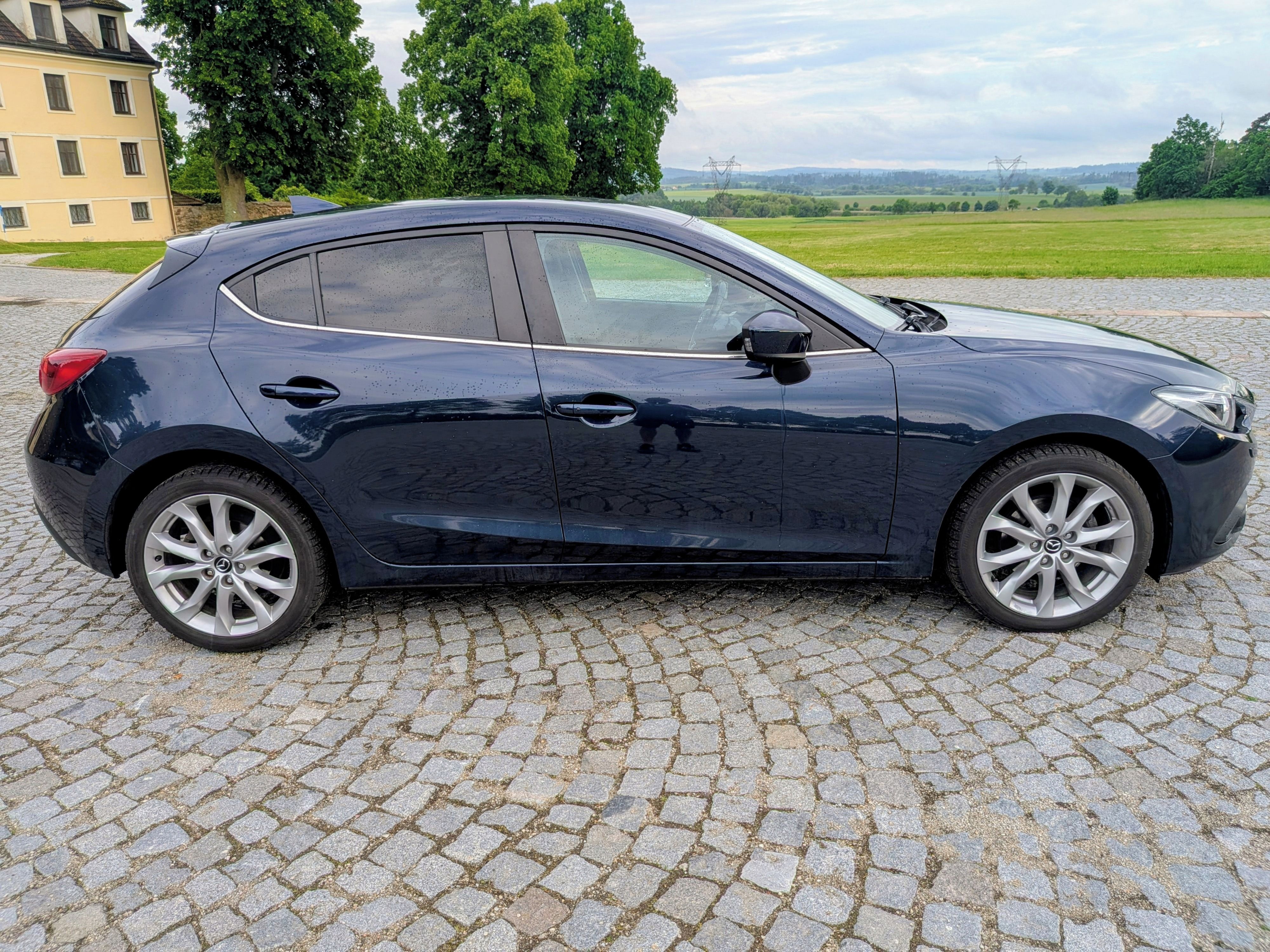 Mazda 3, Mazda 3 benzín 2.0 121kW 2016 - fotka 2