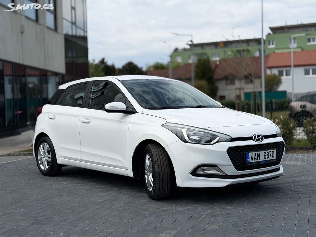 Hyundai i20, 1.2i 55 kw - fotka 6