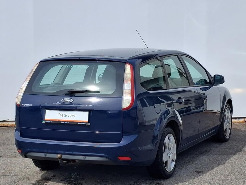 Ford Focus, 1.6 i 74 kW - fotka 2