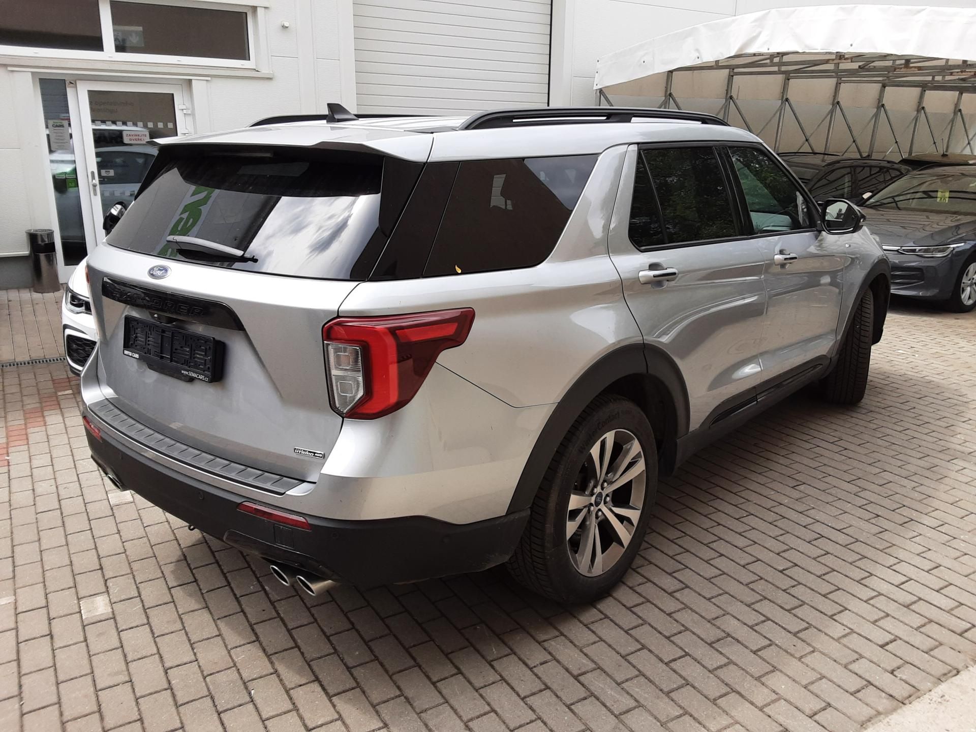 Ford Explorer, 3.0i EcoBoost 336kW PHEV 4x4 - fotka 2