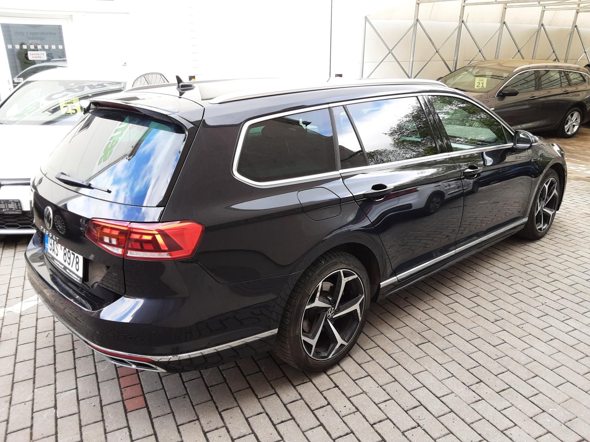 Volkswagen Passat Variant, 2.0 TDI 110kW DSG R-line - fotka 2