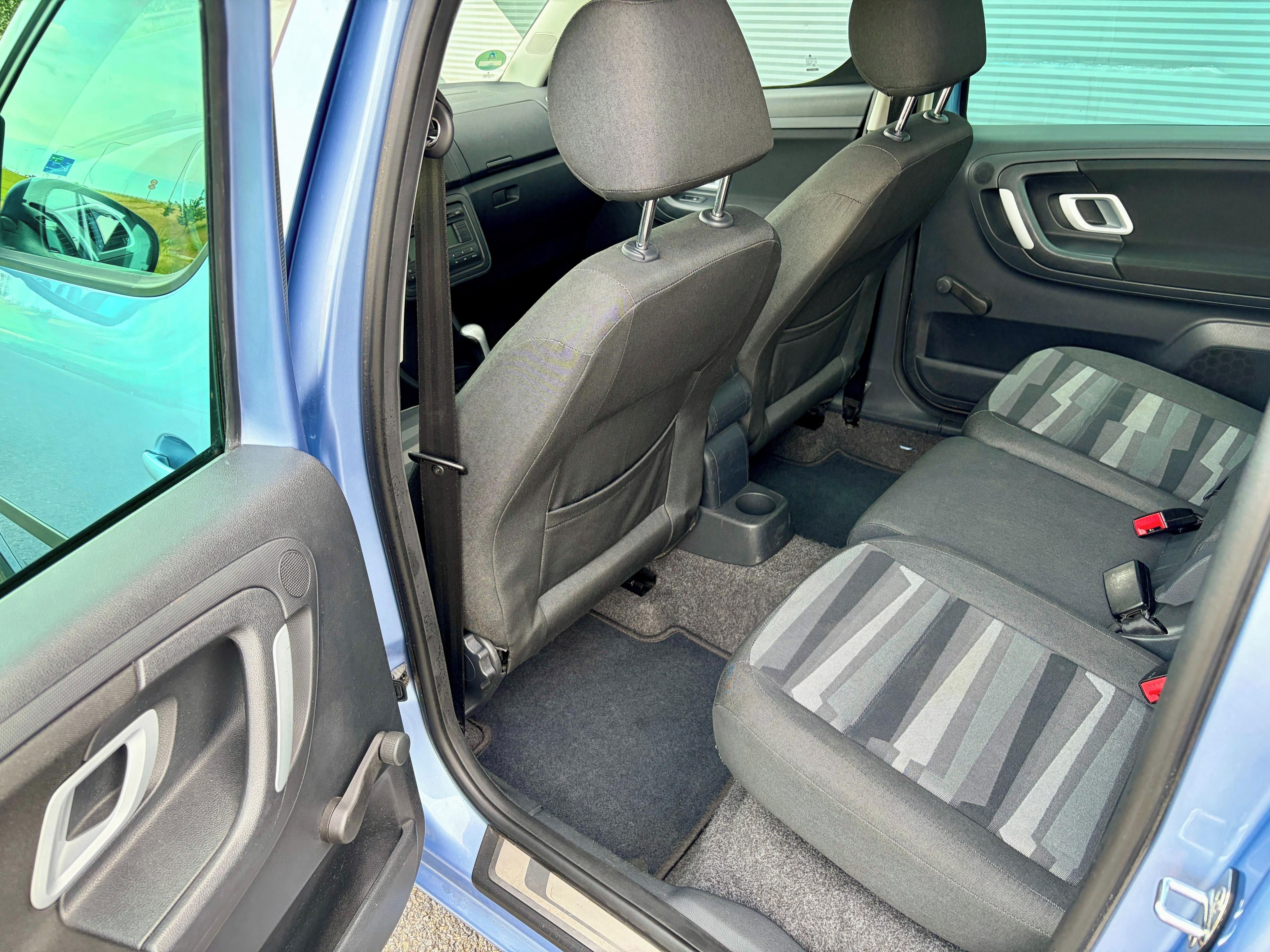 Škoda Roomster, 1.6i 77kW VÝHŘEV Senzory KLIMA - fotka 6