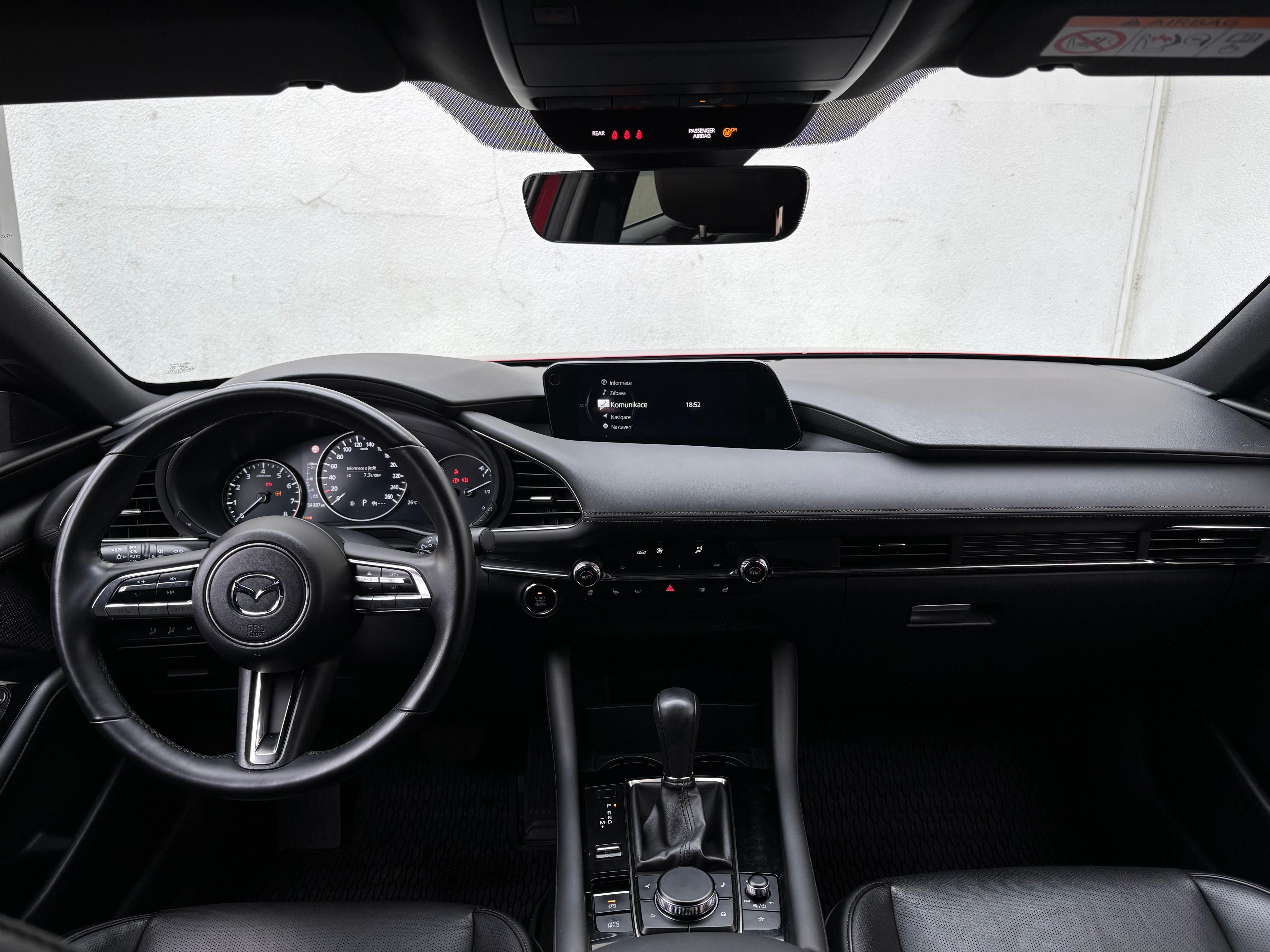 Mazda 3, Mazda 3 Hatchback e-Skyactiv X - fotka 5