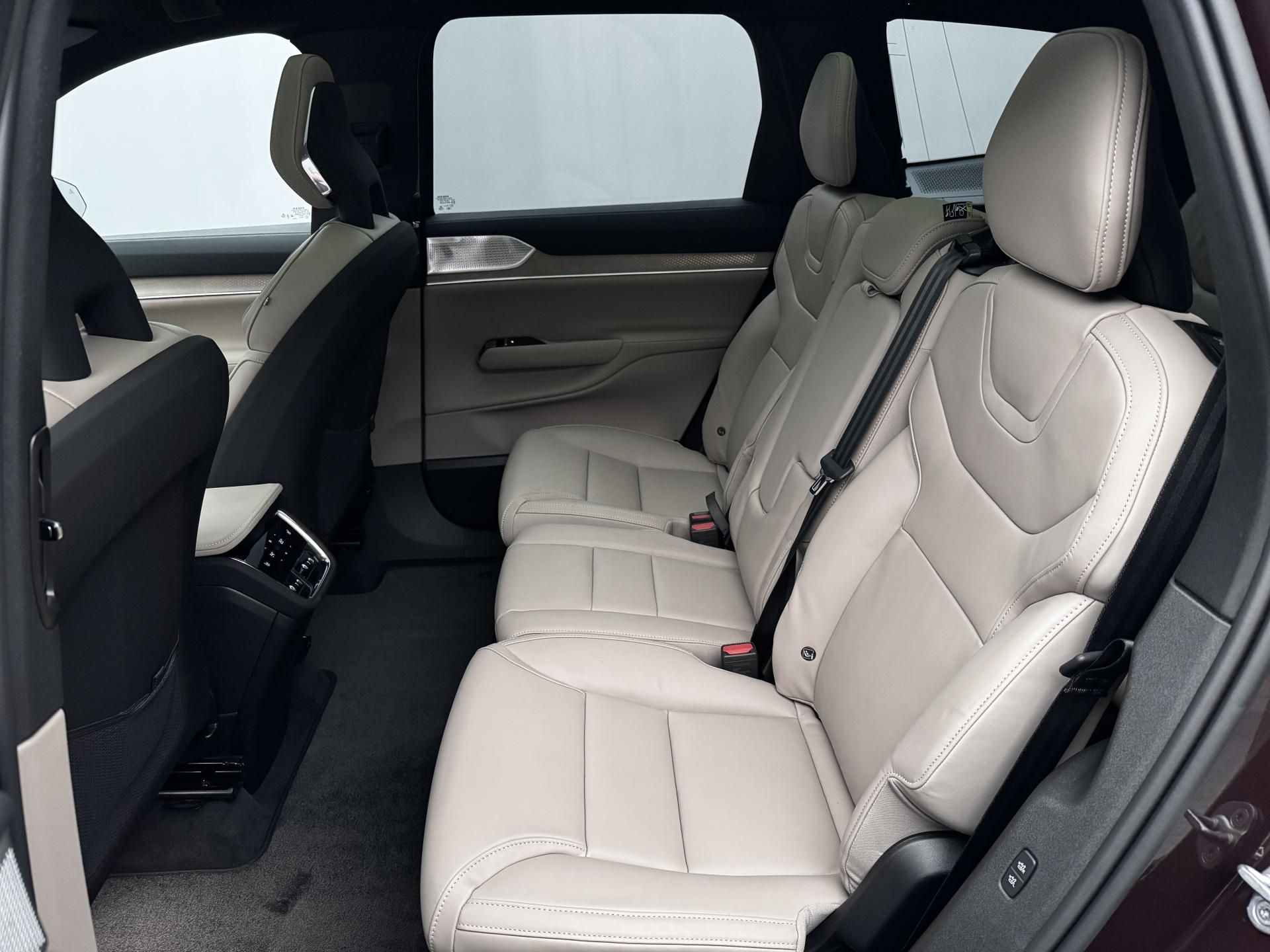 Volvo EX90, PURE ELECTRIC TWIN ULTRA 7míst - fotka 6