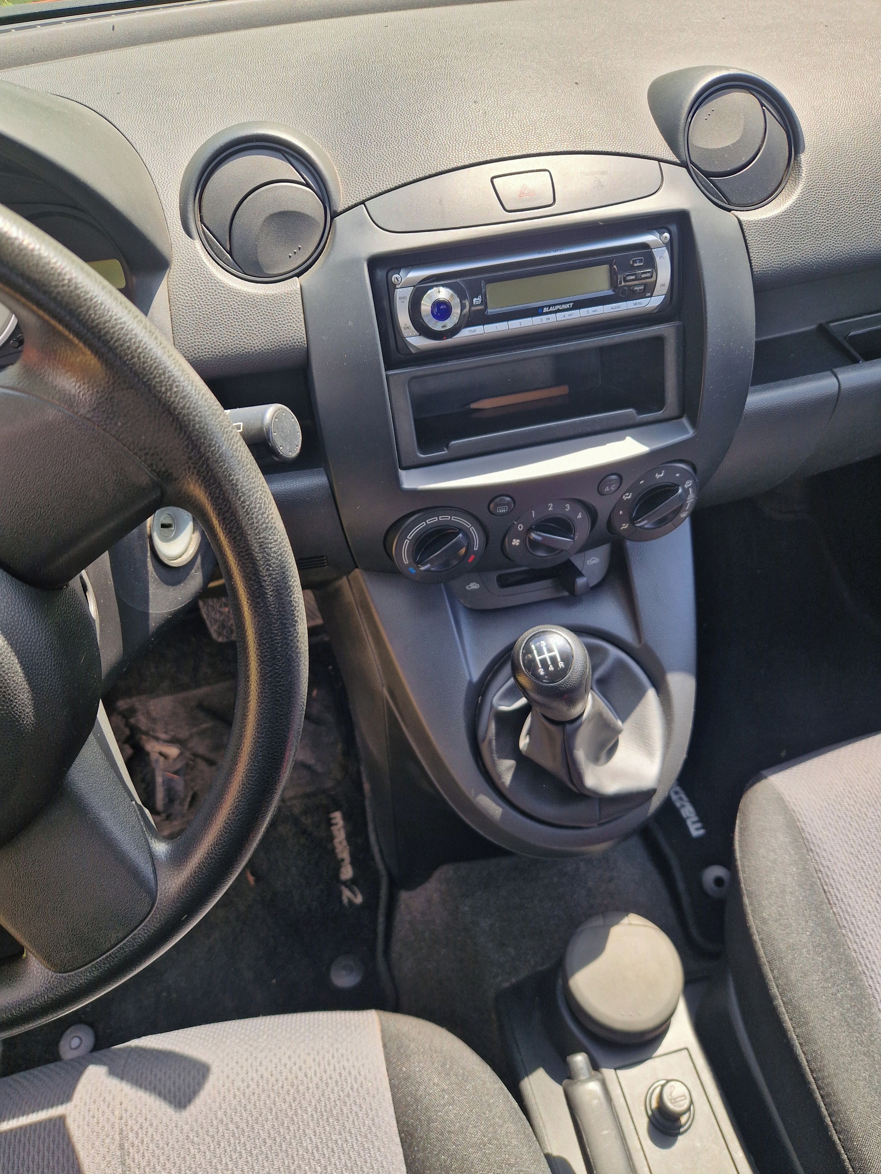 Mazda 2, Mazda 2 1.3i 2008 - fotka 5
