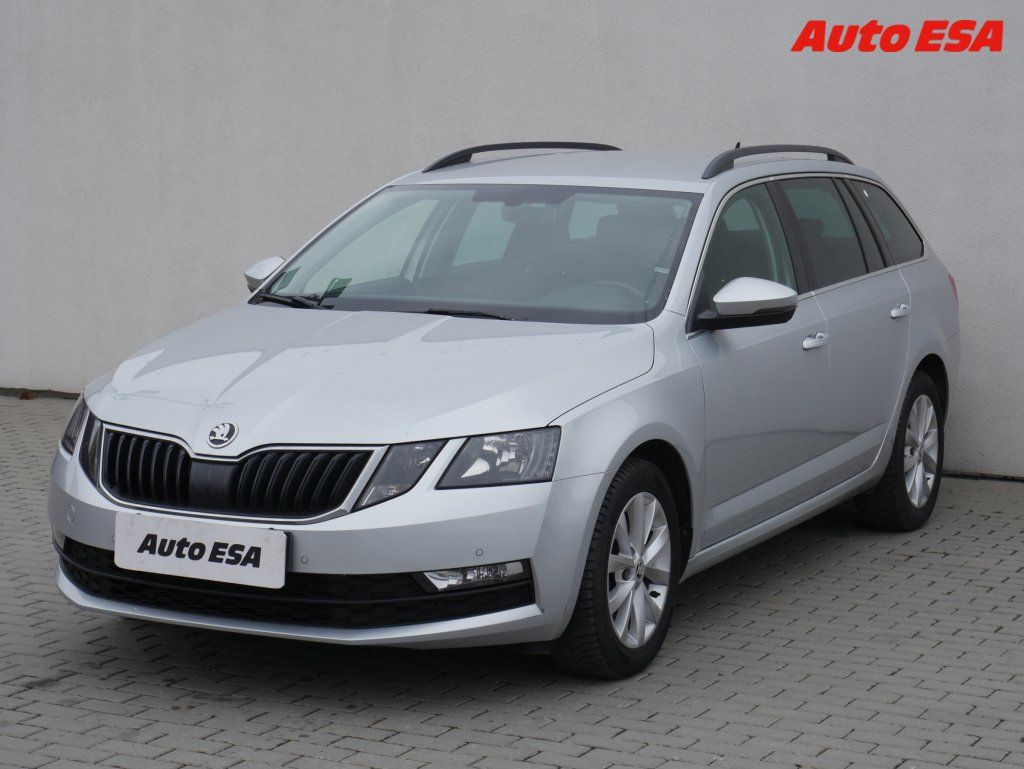 Škoda Octavia, 1.6 TDi,Ambition,DSG - fotka 3