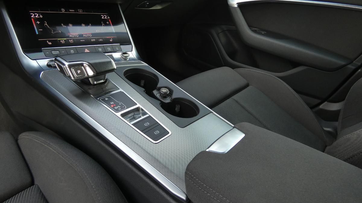 Audi A6 Avant, 40 TDI quattro S tronic - fotka 6