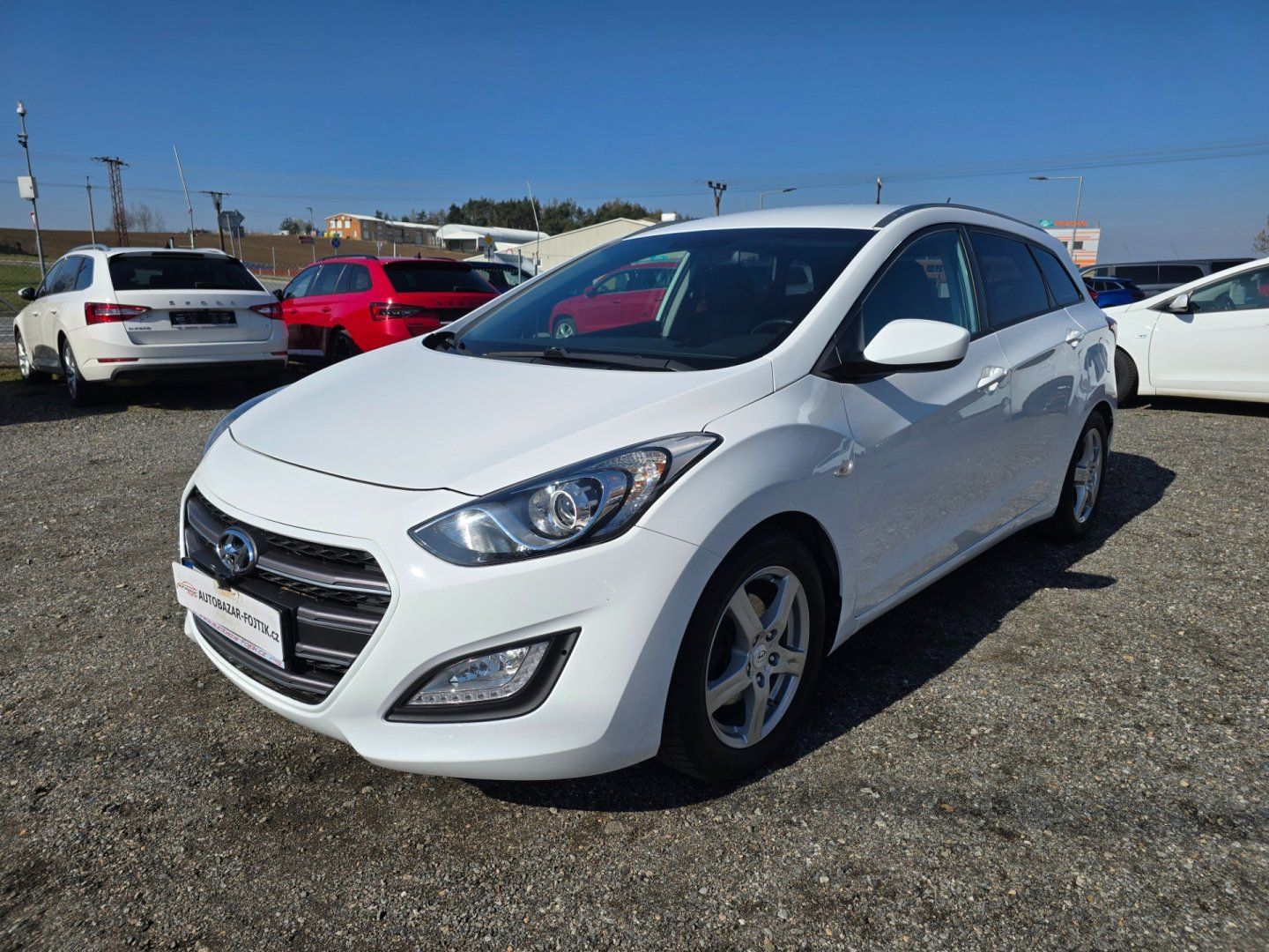 Hyundai i30, 1.6 CRDi ,nové CZ ,serviska - fotka 3