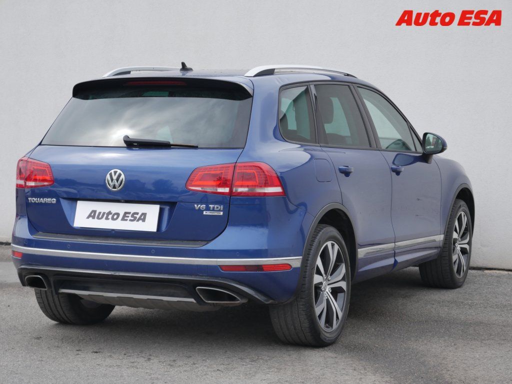 Volkswagen Touareg, 3.0 TDi 4M - fotka 4