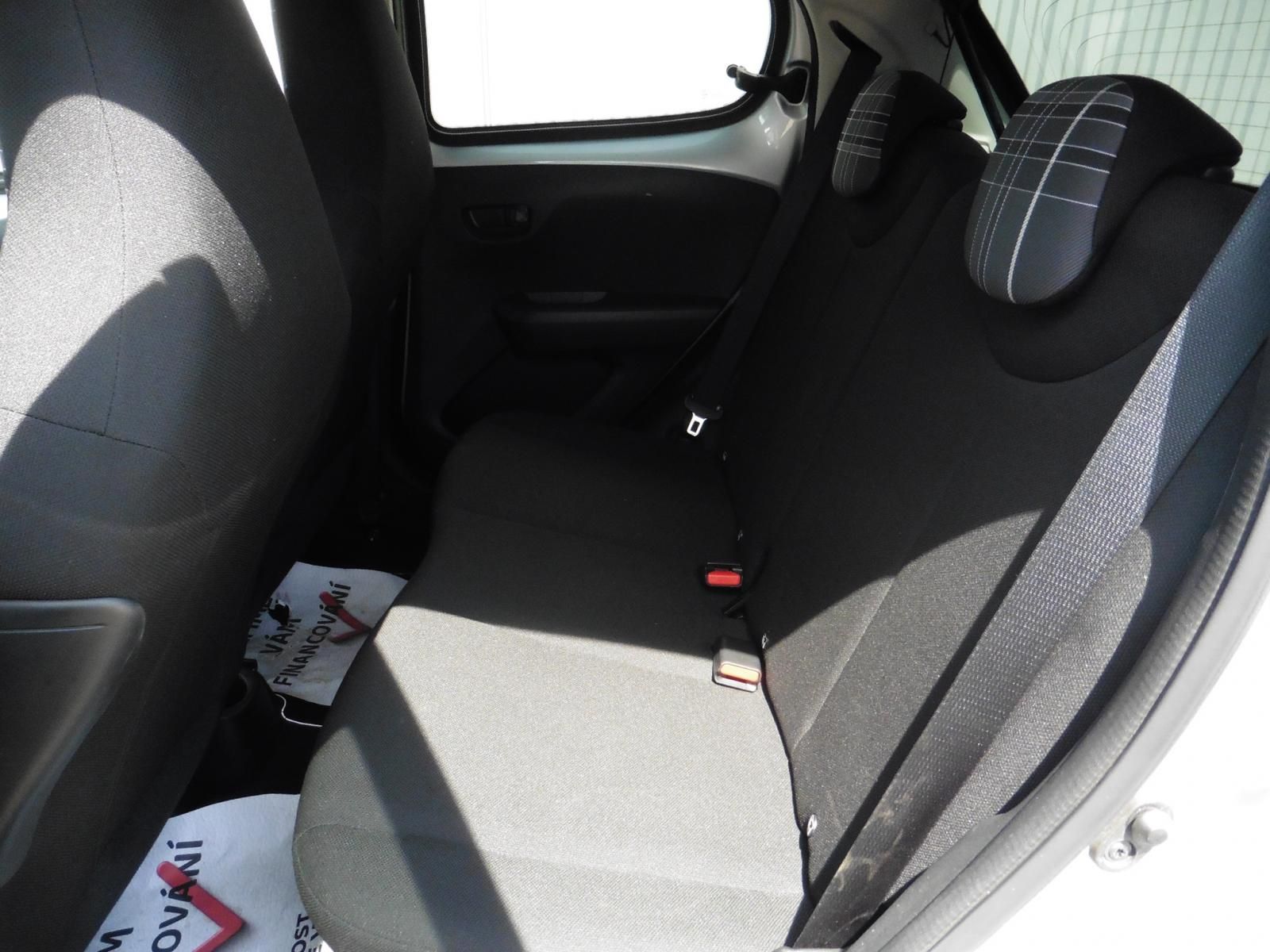 Peugeot 108, 1,0i Style, Kamera, ... - fotka 6