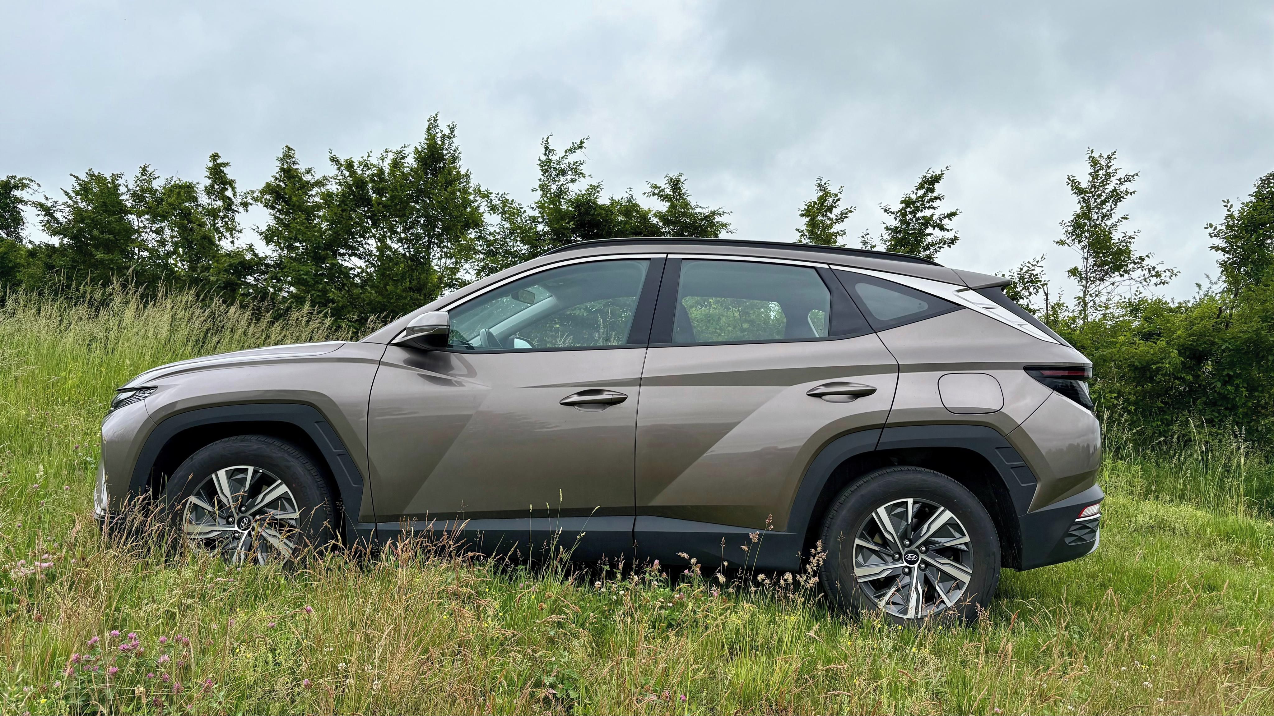 Hyundai Tucson, 1.6TGDi 110kW Smart 1.maj ČR - fotka 4