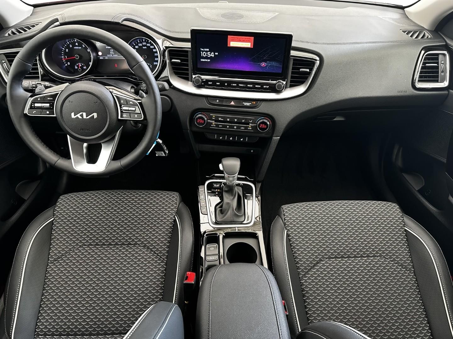 Kia XCee´d, 1.6T-GDi 110kW EXCLUSIVE 110 K - fotka 5