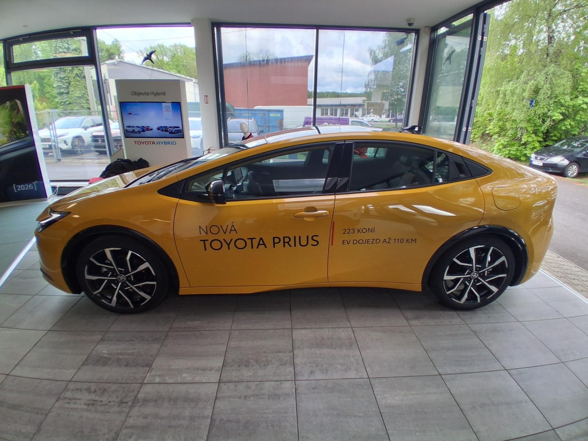 Toyota Prius, Executive 2.0 Plug-in Hybrid ( - fotka 4