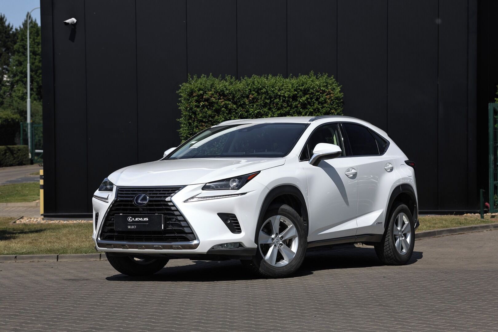 Lexus NX 300h, 300H 2,5 HEV PRESTIEGE SAFETY