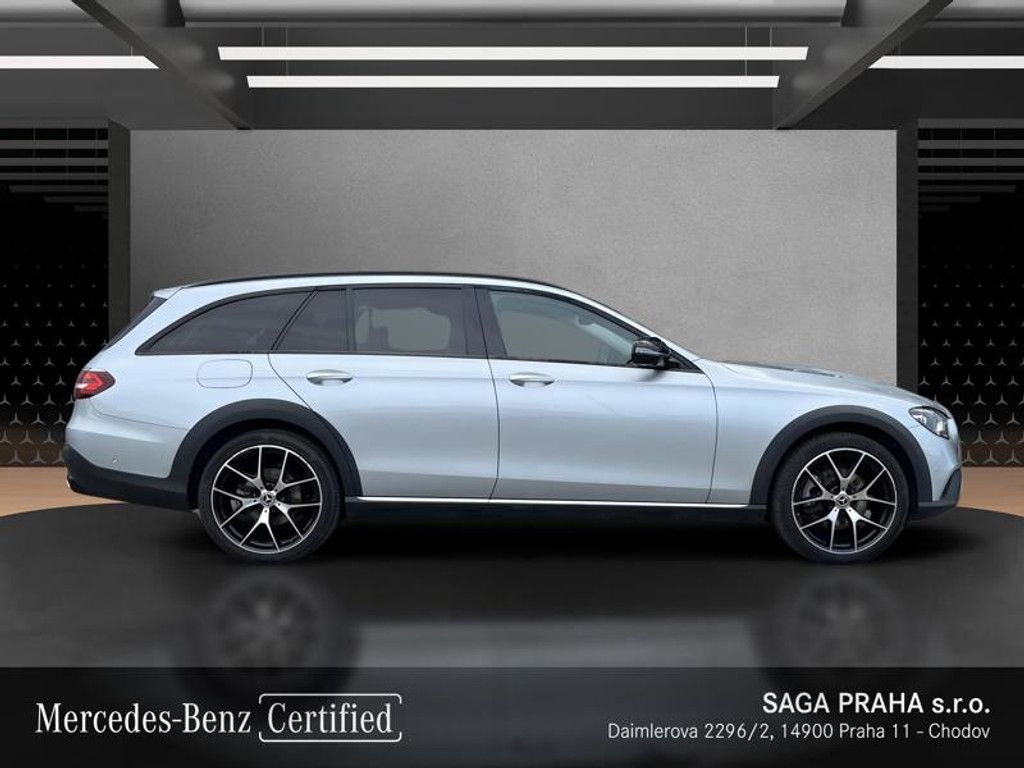 Mercedes-Benz Třídy E, E-Třída 220 d 4MATIC All-Terra - fotka 3