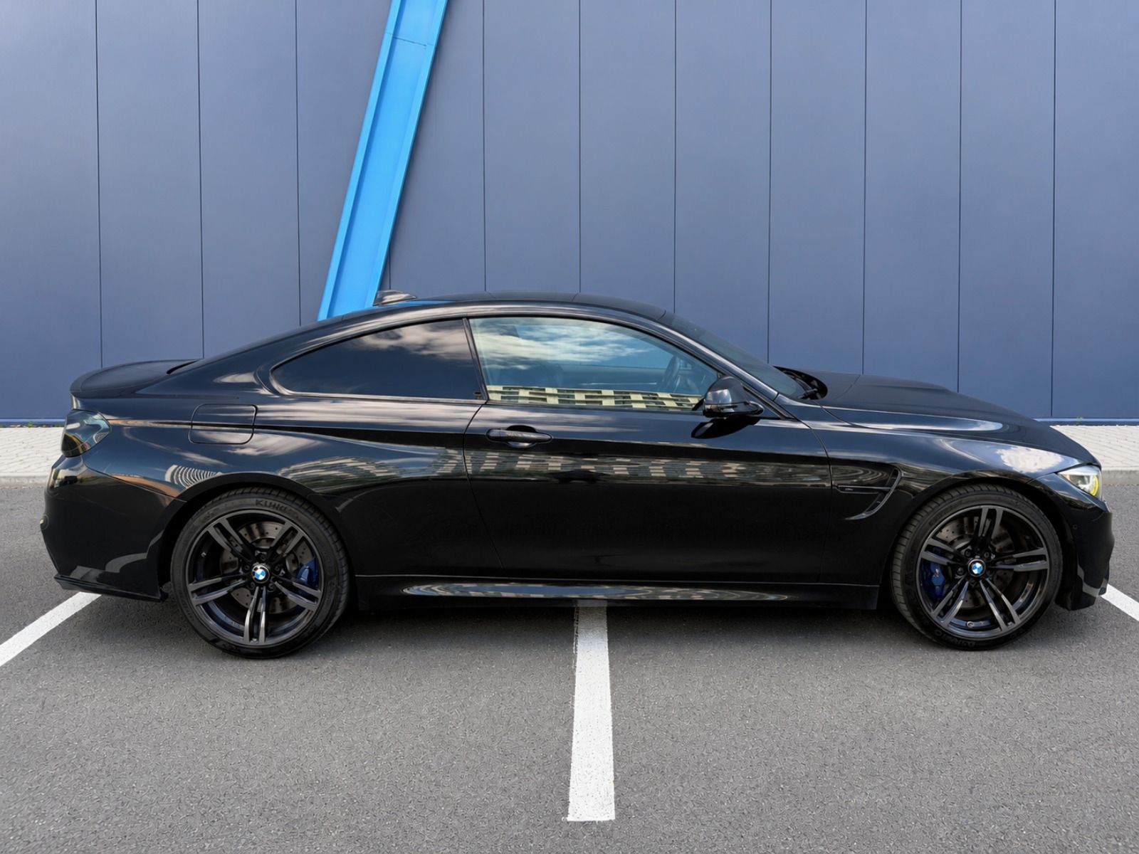 BMW M4, BMW M4 LCI | HARMAN KARDON - fotka 5