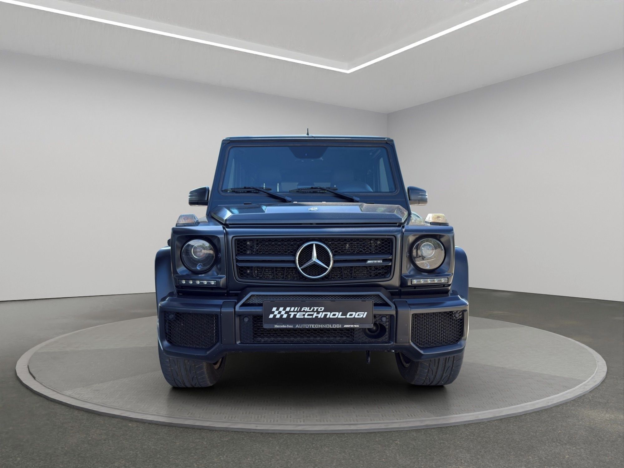 Mercedes-Benz Třídy G, 63 AMG - fotka 2