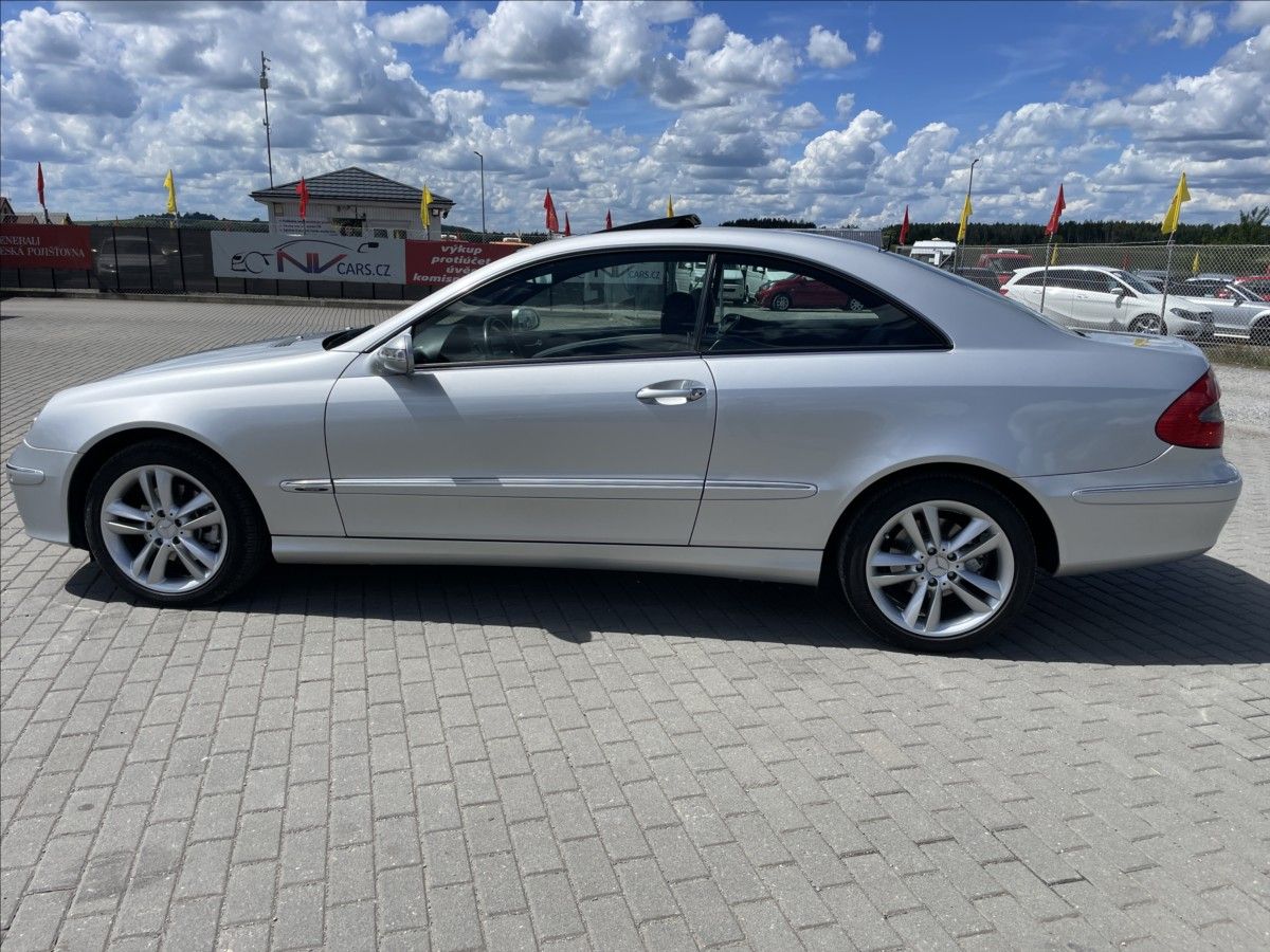 Mercedes-Benz CLK, 3,0 i V6 170kw Ambiente TOP st - fotka 2