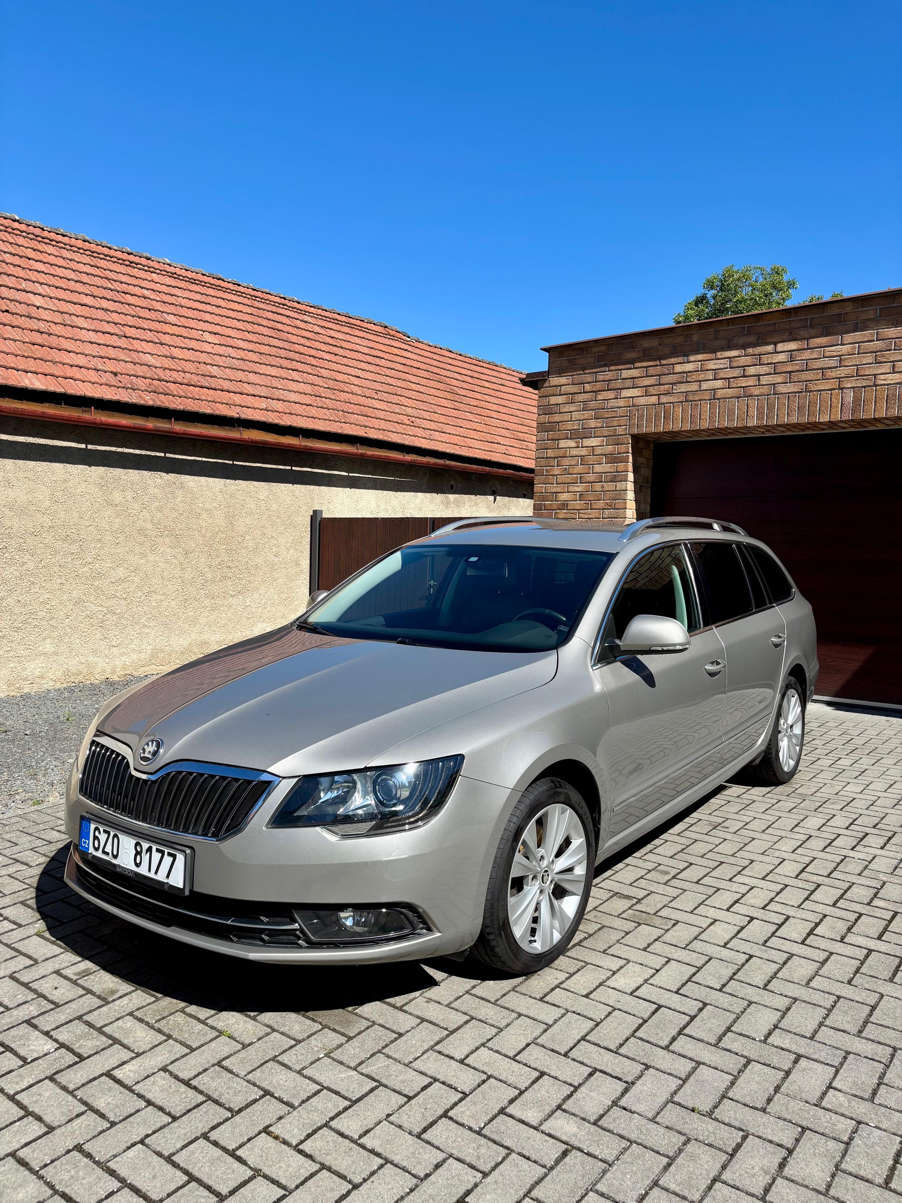 Škoda Superb, 2. TDI 125kw - fotka 2